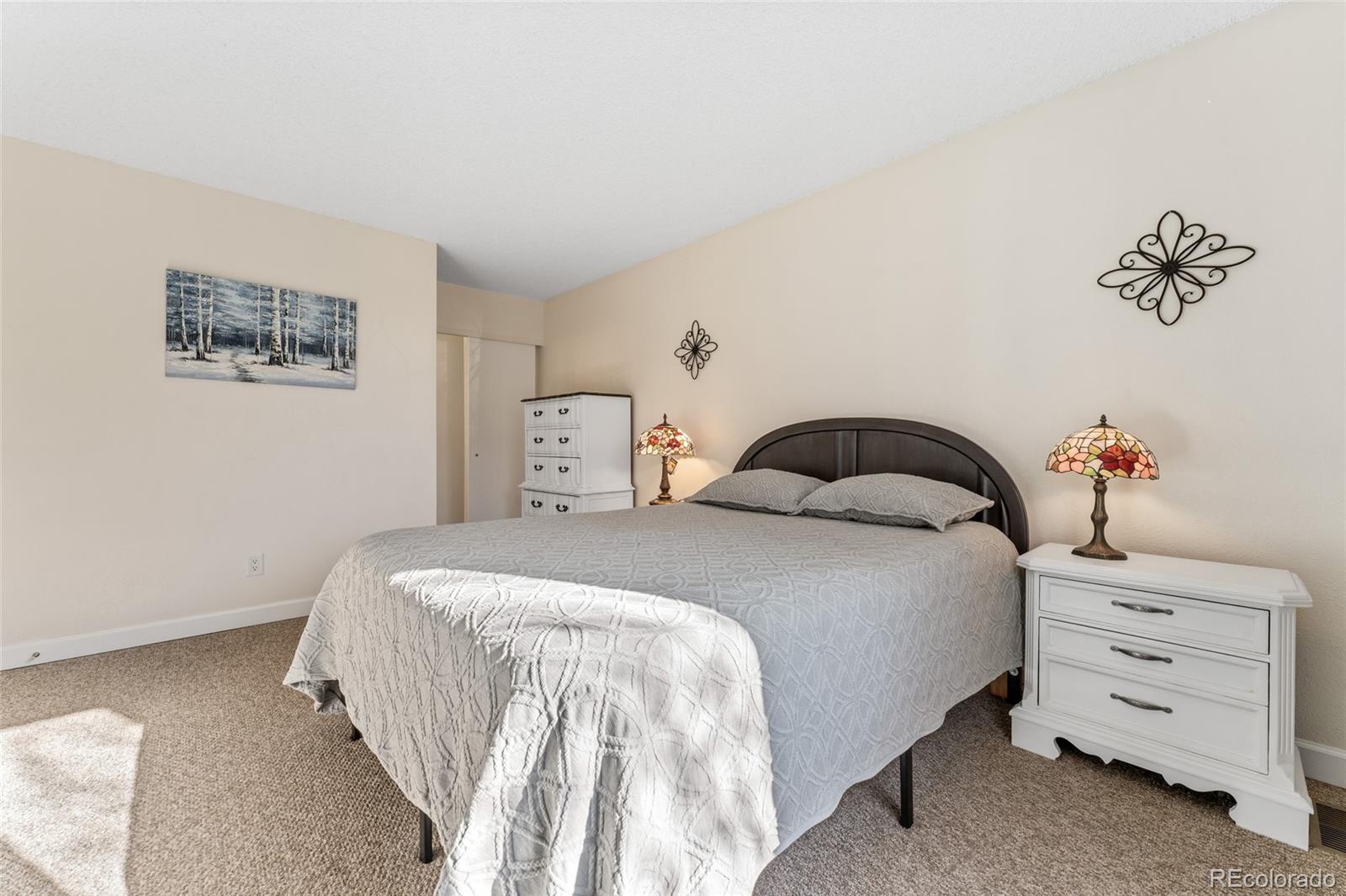 MLS Image #12 for 904 s oakland court,aurora, Colorado