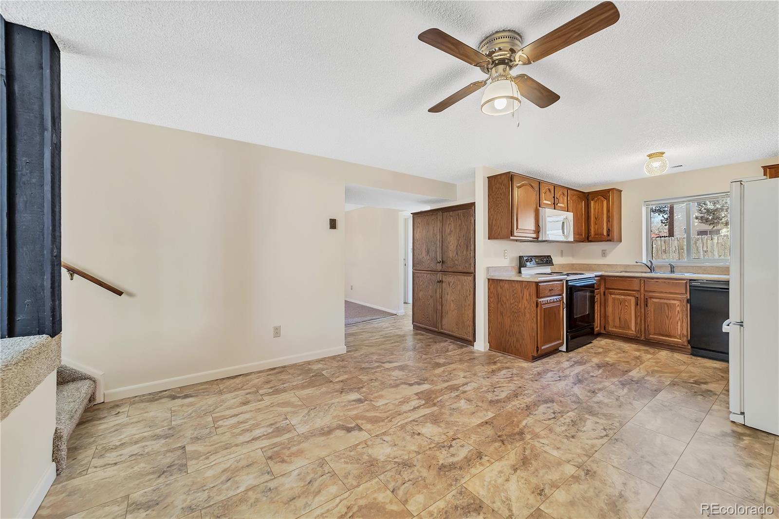 MLS Image #21 for 3130  raindrop drive,colorado springs, Colorado