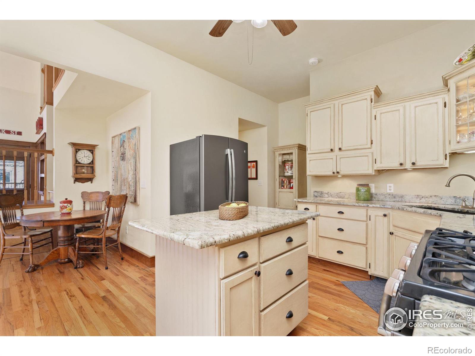 MLS Image #9 for 504  oak street,windsor, Colorado