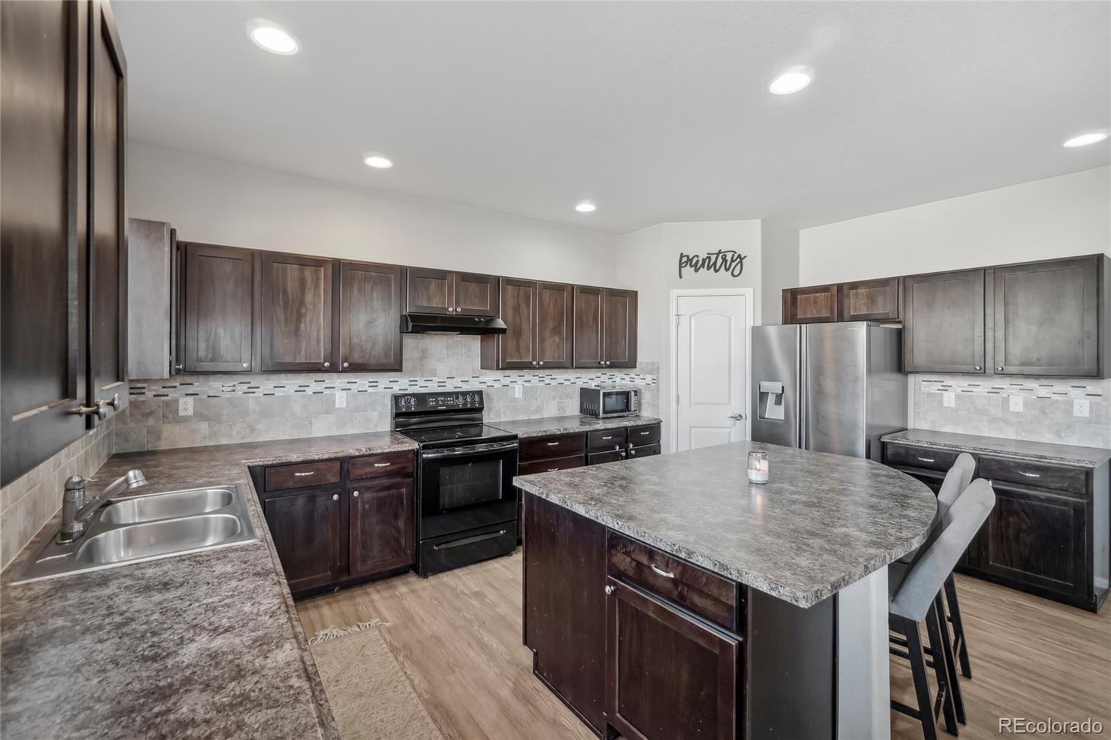 MLS Image #7 for 272  castle drive,severance, Colorado