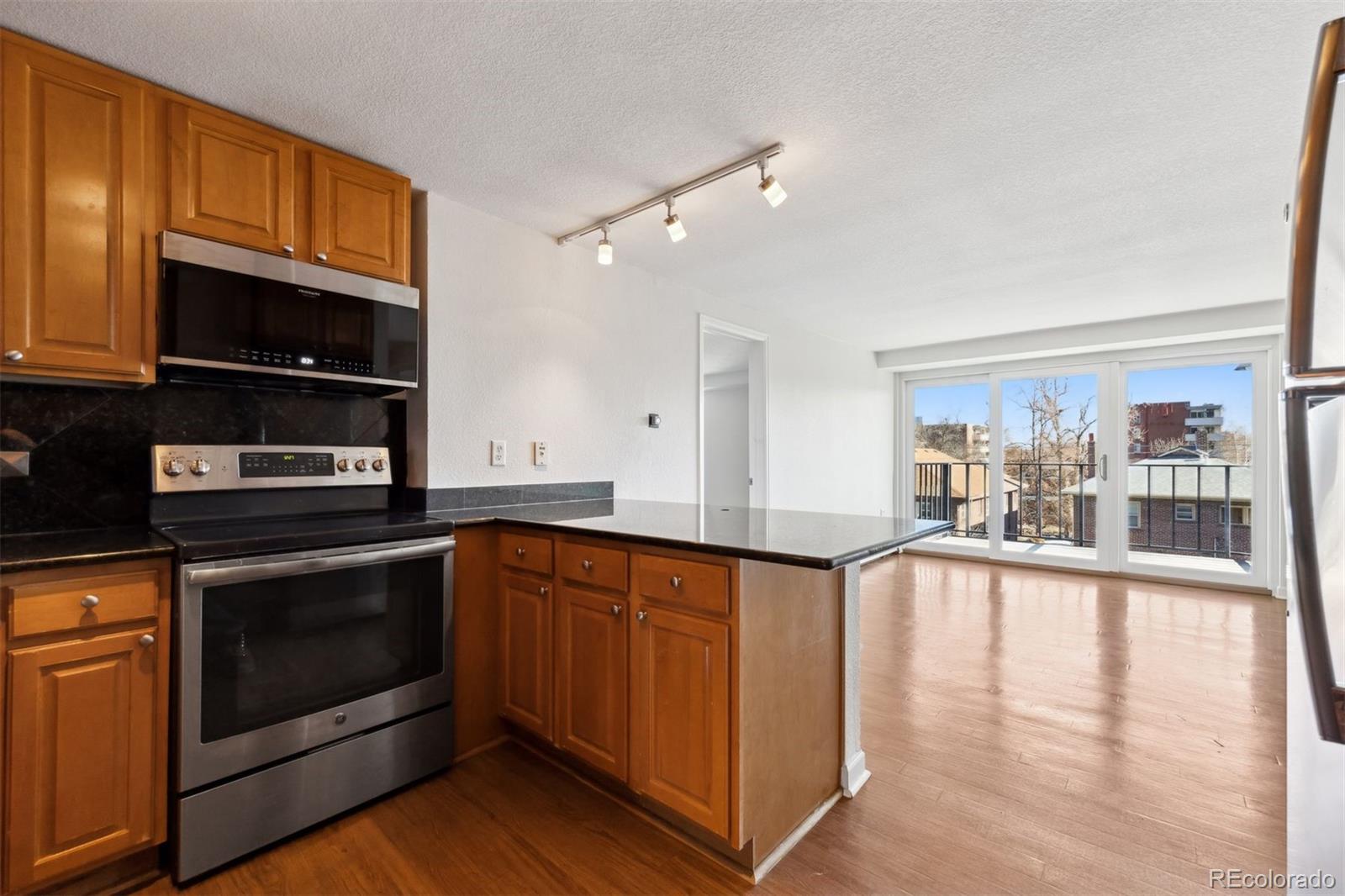 MLS Image #4 for 1150  vine street 406,denver, Colorado