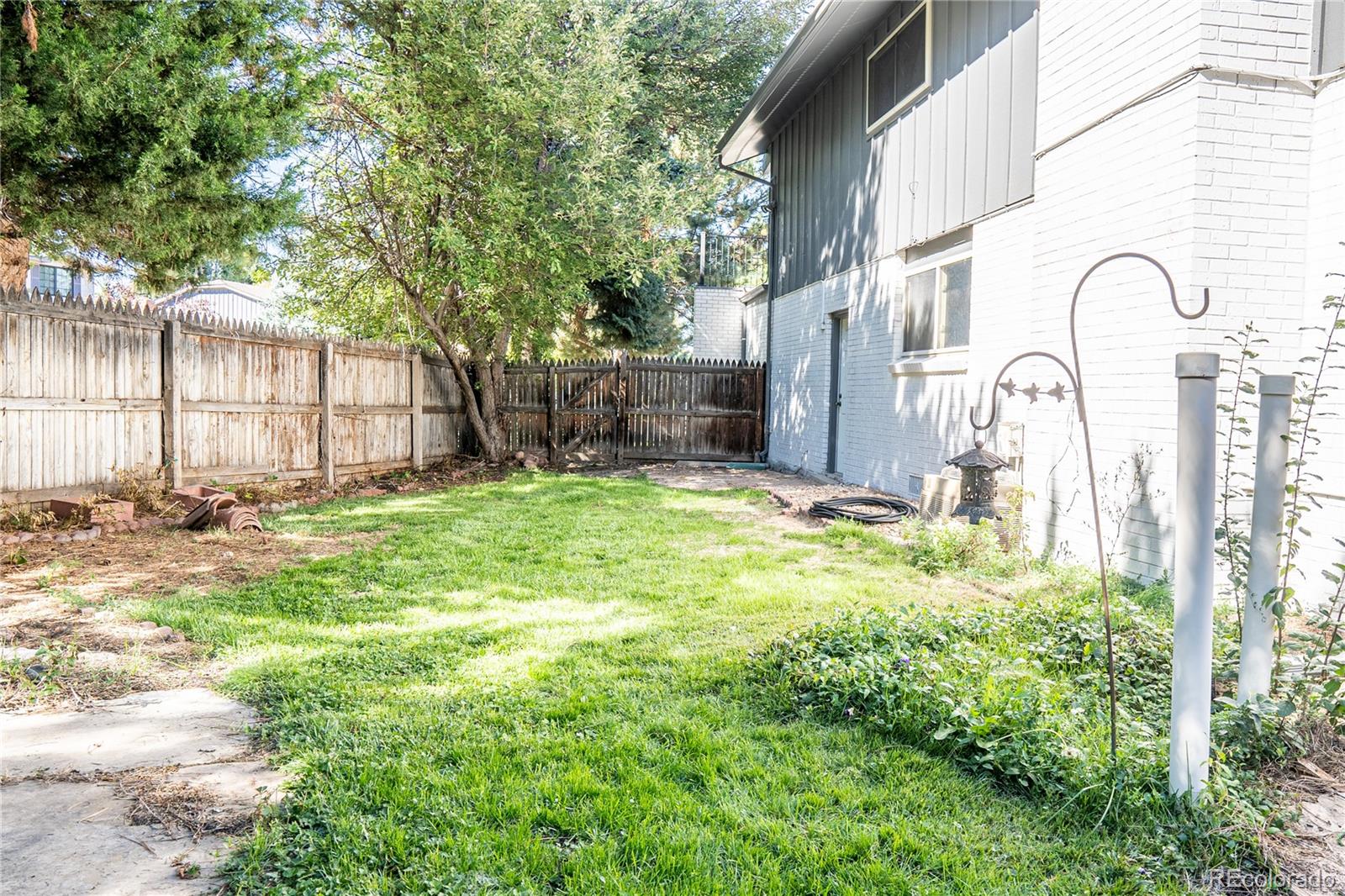 MLS Image #39 for 3790 s roslyn way,denver, Colorado