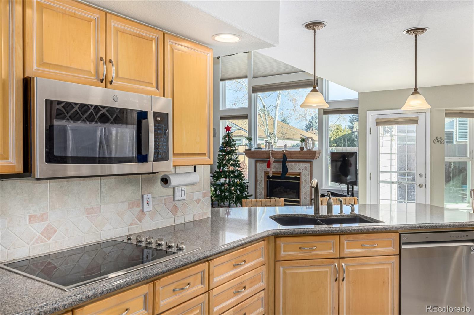 MLS Image #22 for 920  home farm circle,denver, Colorado