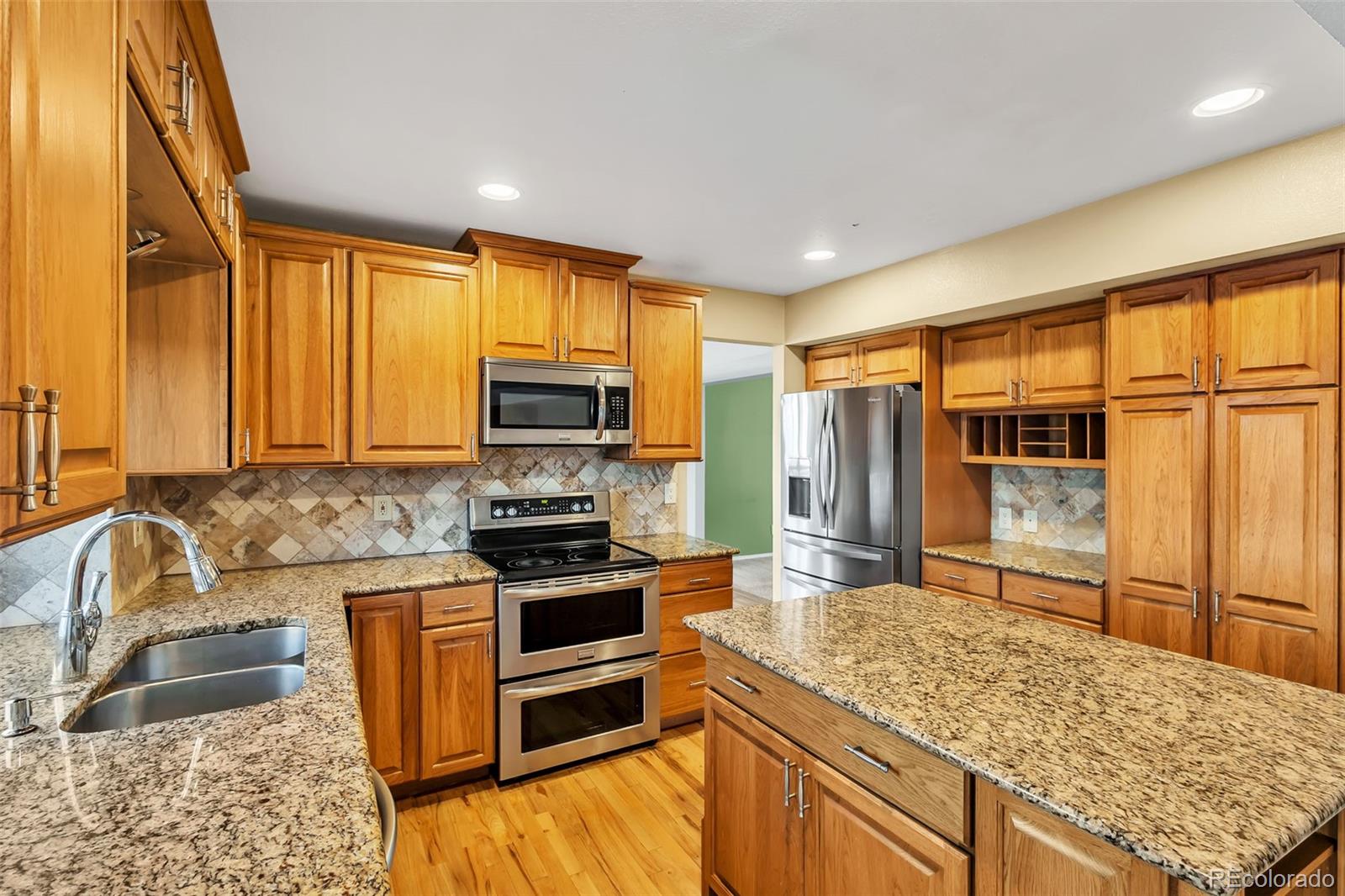 MLS Image #6 for 8425  avens circle,colorado springs, Colorado