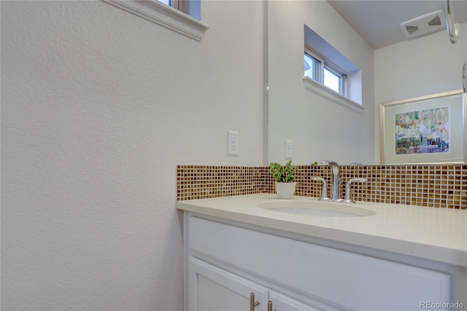 MLS Image #13 for 5863 n boston street,denver, Colorado