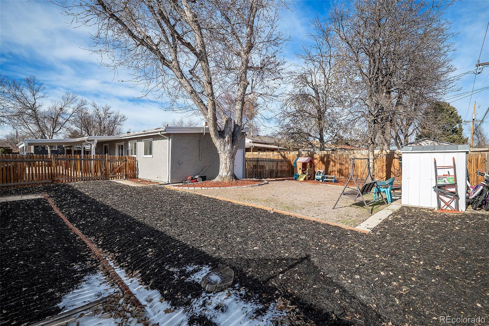 MLS Image #13 for 1654 s perry street,denver, Colorado