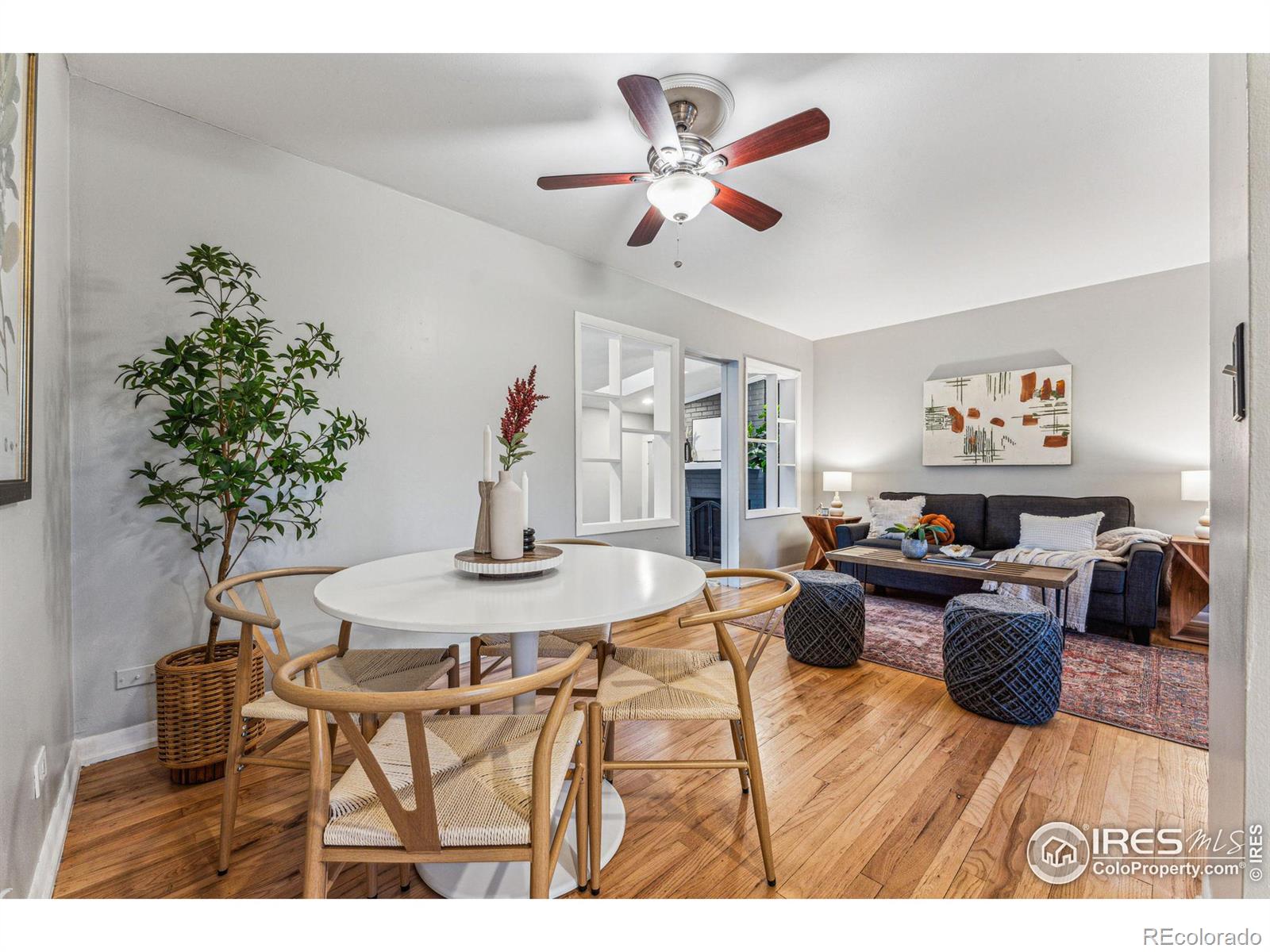 MLS Image #11 for 2717 s cook street,denver, Colorado