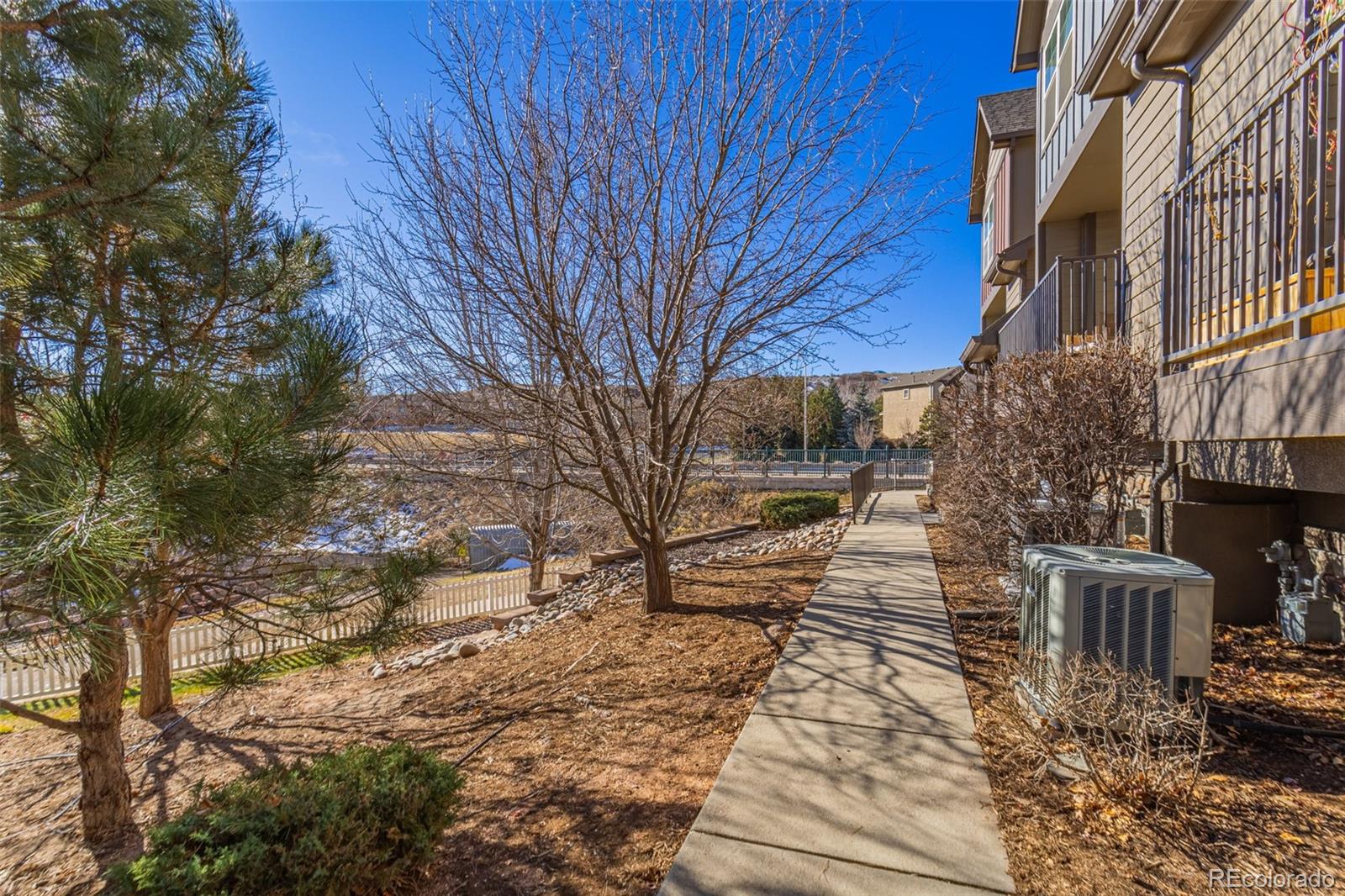 MLS Image #10 for 1121  trask heights,colorado springs, Colorado