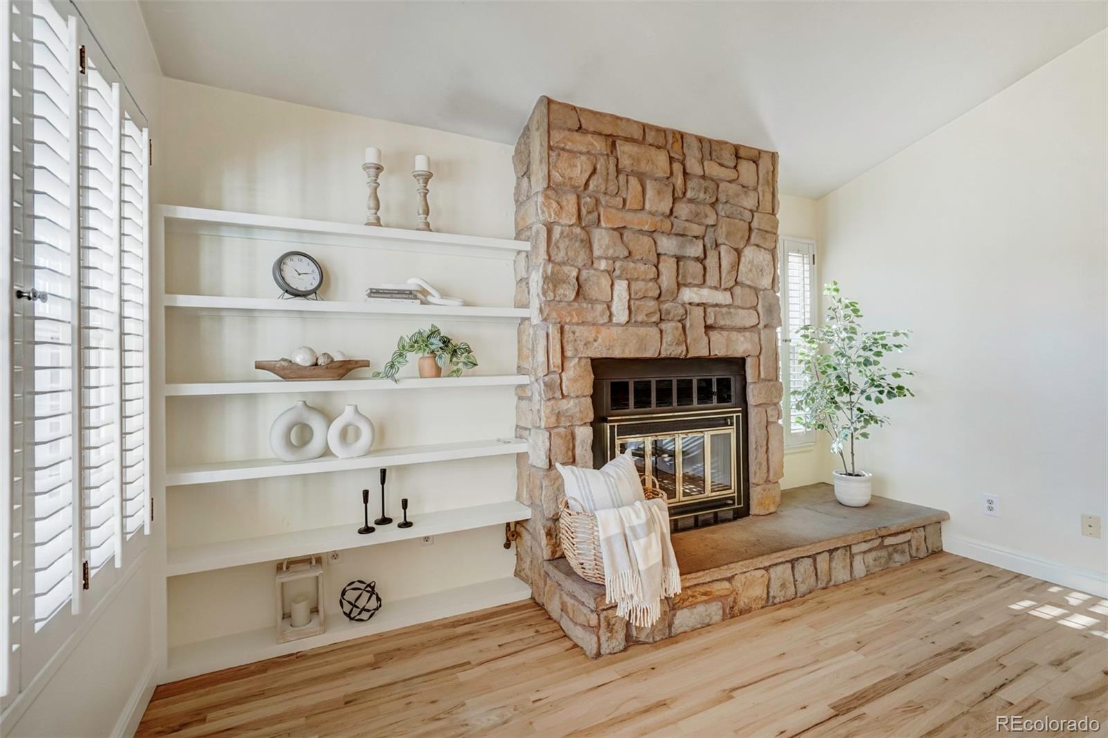 MLS Image #4 for 234  cobblestone drive,colorado springs, Colorado