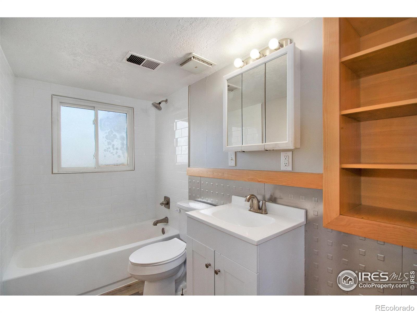 MLS Image #14 for 1644  nueva vista drive,denver, Colorado