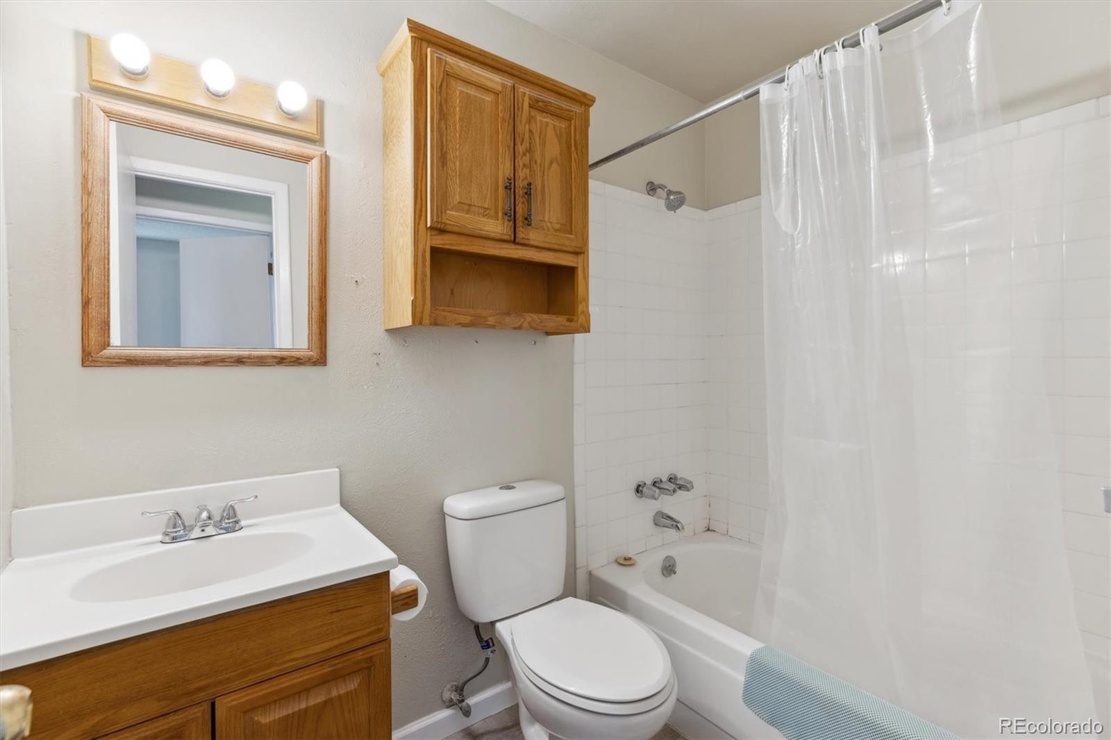 MLS Image #14 for 6572 s dover street,littleton, Colorado