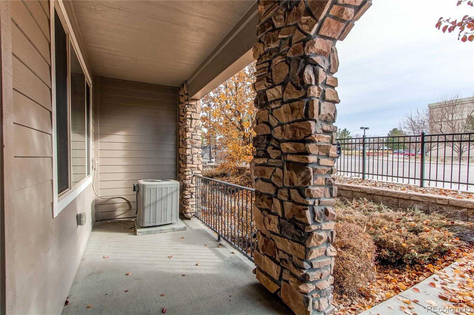 MLS Image #2 for 9046 e phillips lane,centennial, Colorado