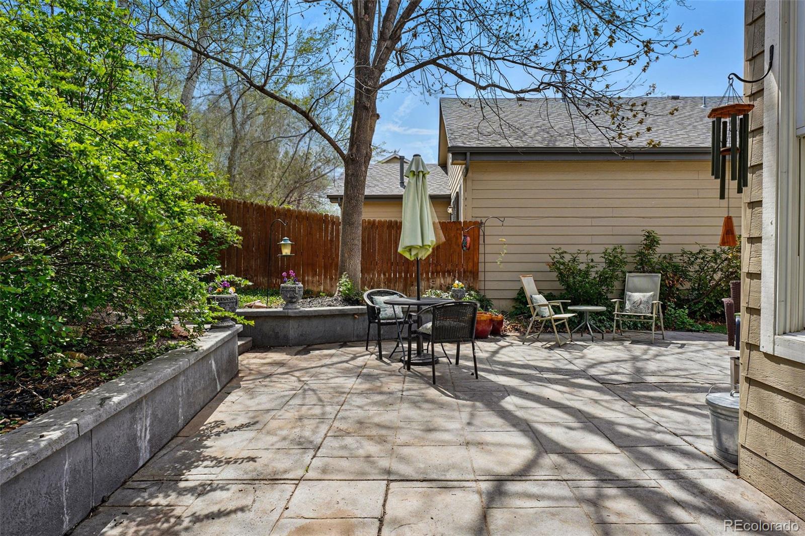 MLS Image #26 for 2252 s yosemite circle,denver, Colorado