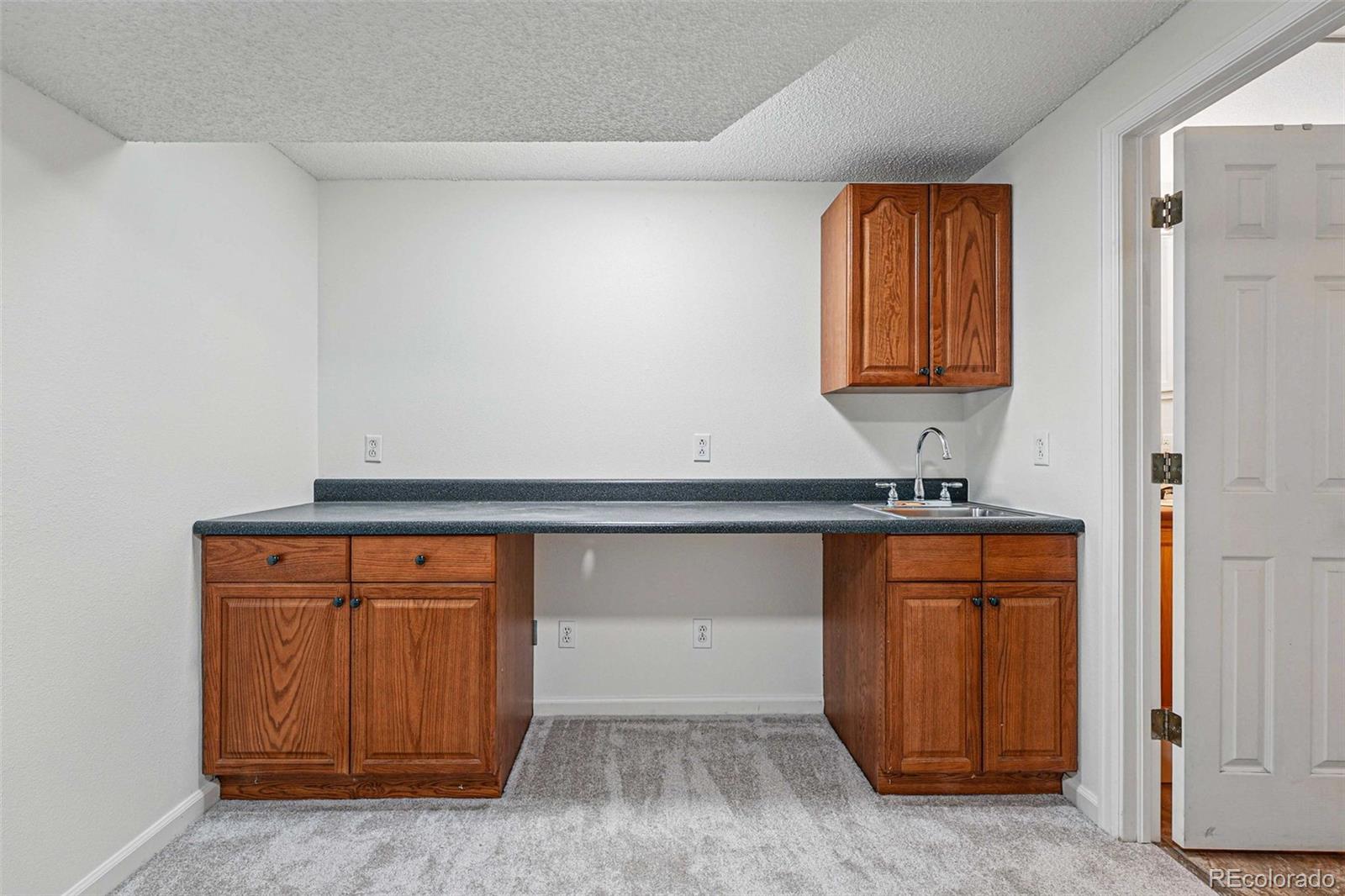 MLS Image #37 for 2252 s yosemite circle,denver, Colorado