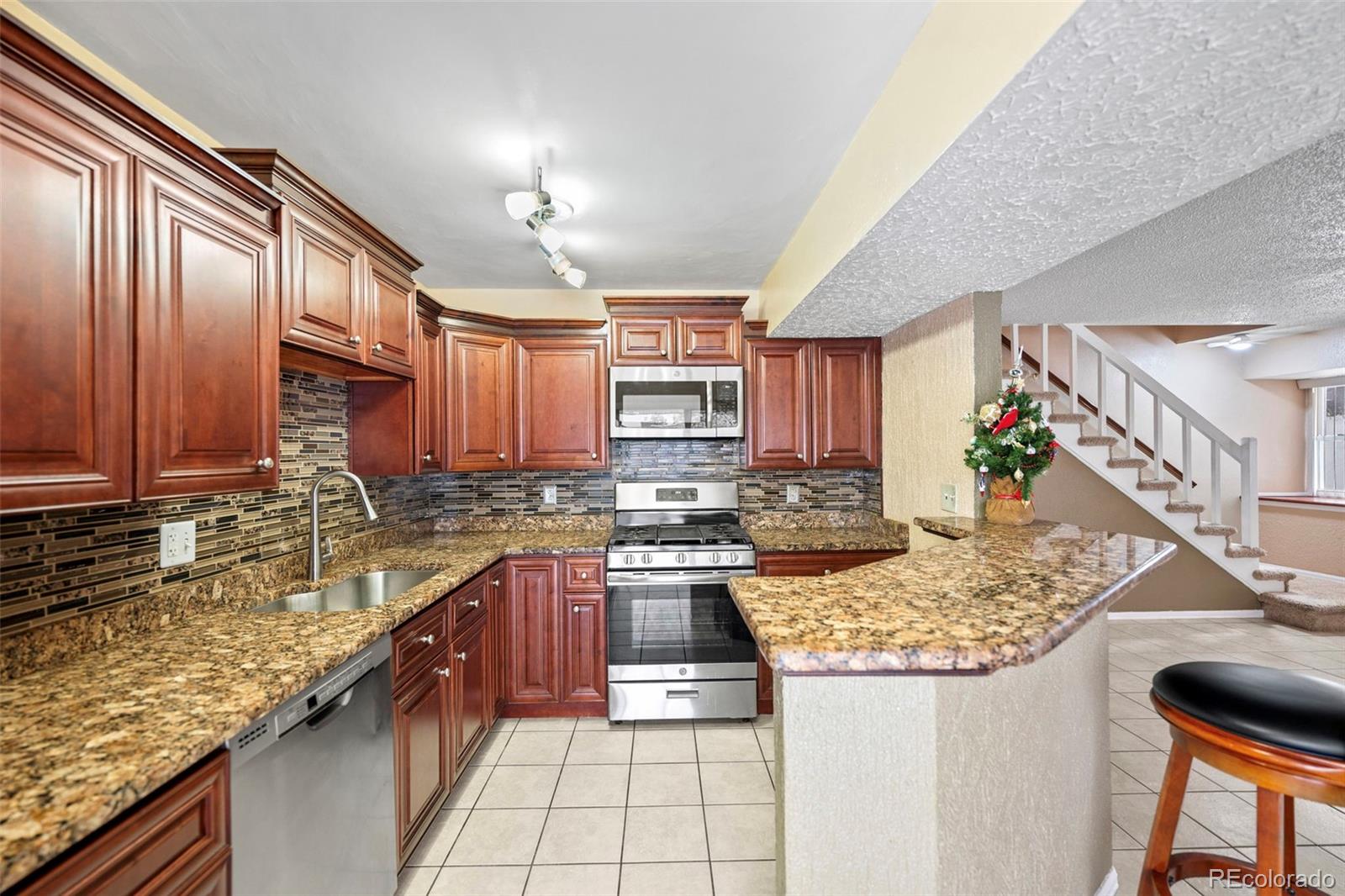 MLS Image #5 for 3043 e fountain boulevard,colorado springs, Colorado