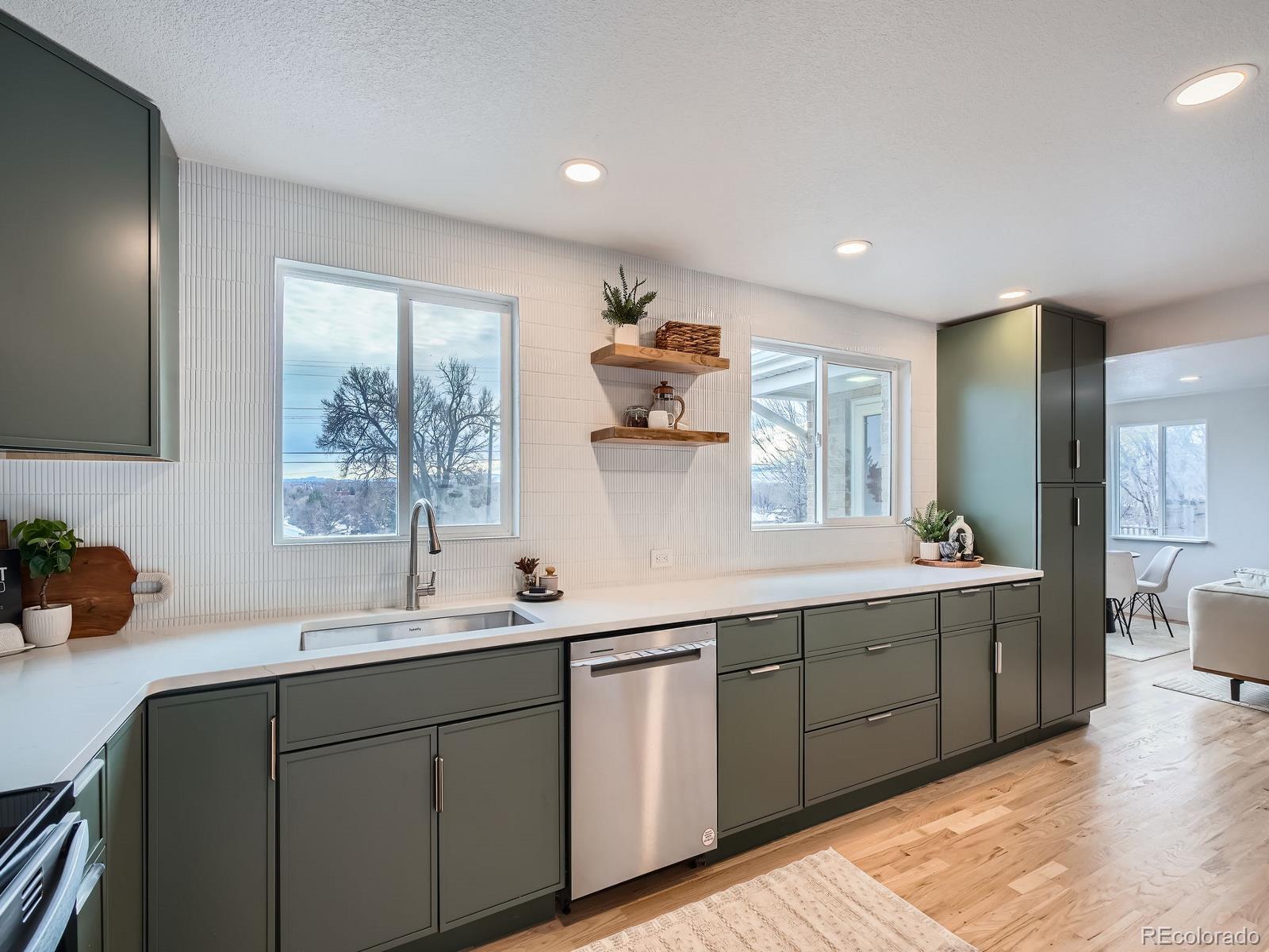 MLS Image #5 for 8105 w 62nd avenue,arvada, Colorado