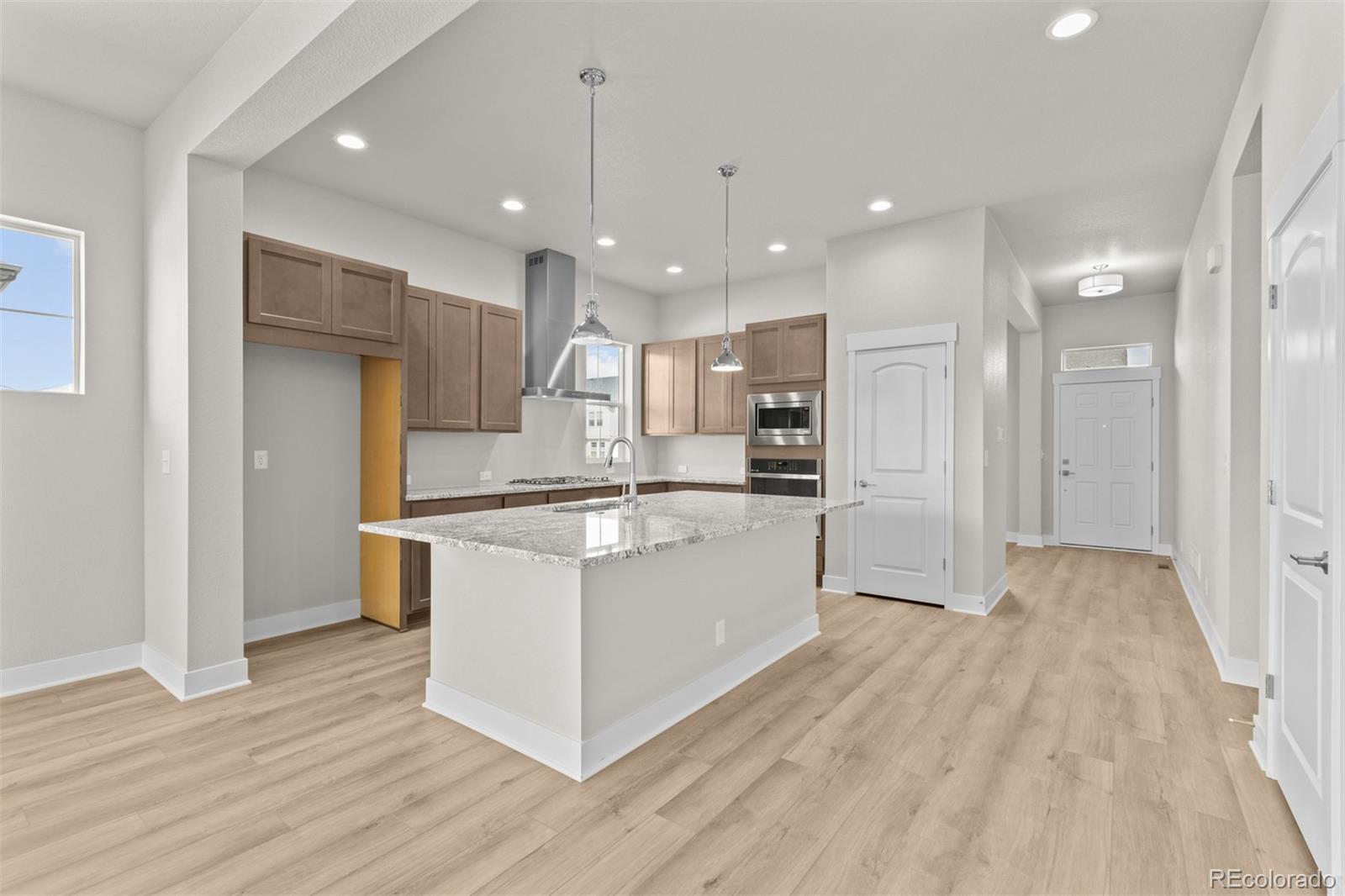 MLS Image #12 for 21202 e 63rd drive,aurora, Colorado