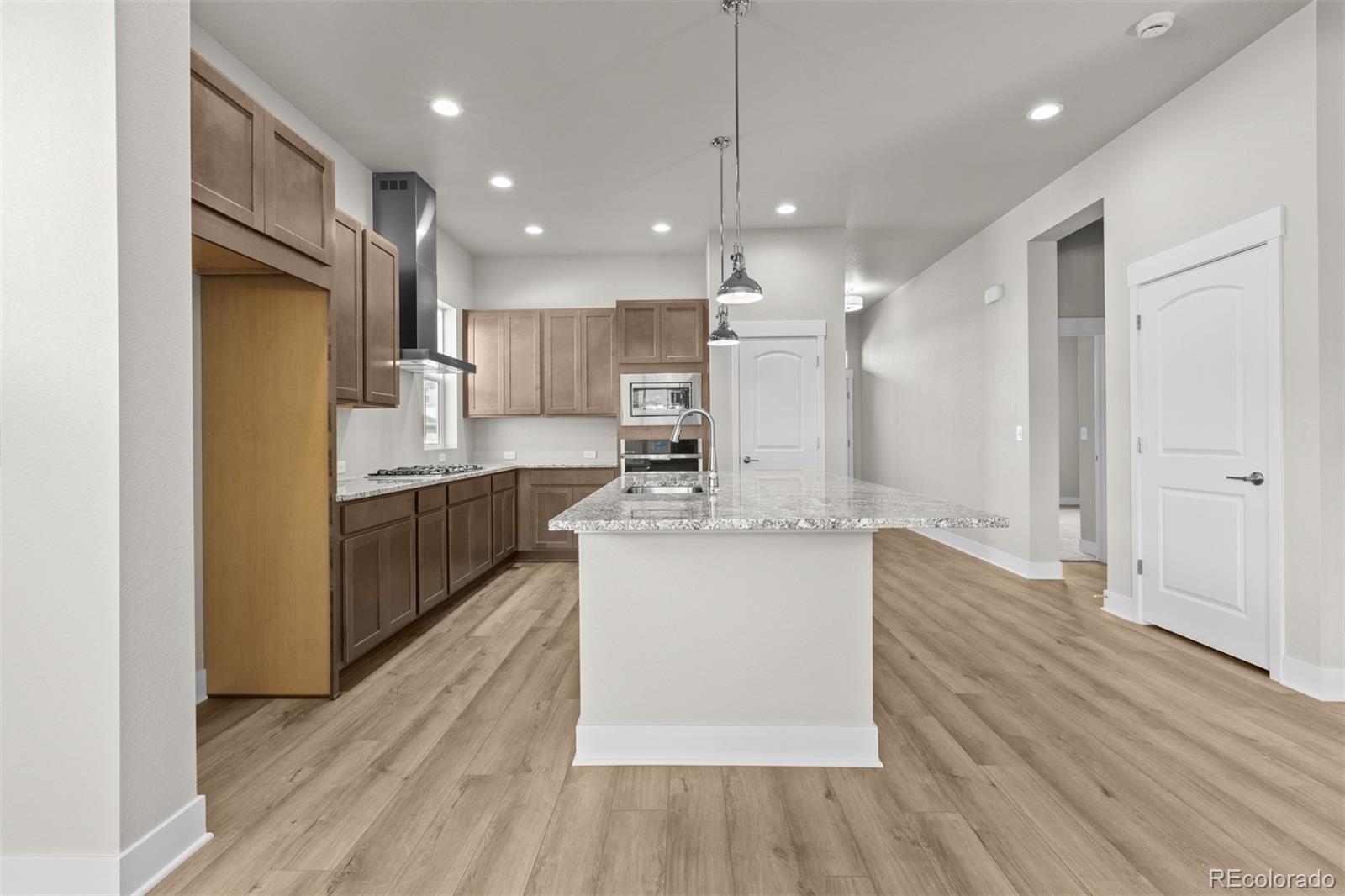 MLS Image #13 for 21202 e 63rd drive,aurora, Colorado