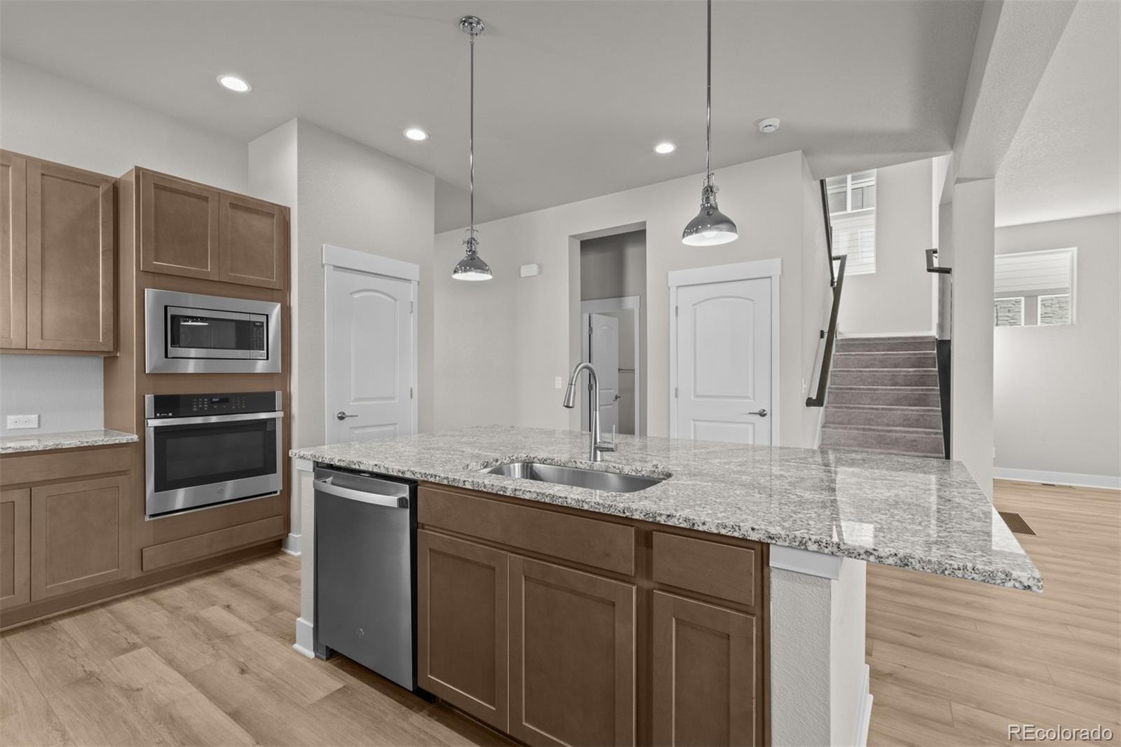 MLS Image #14 for 21202 e 63rd drive,aurora, Colorado