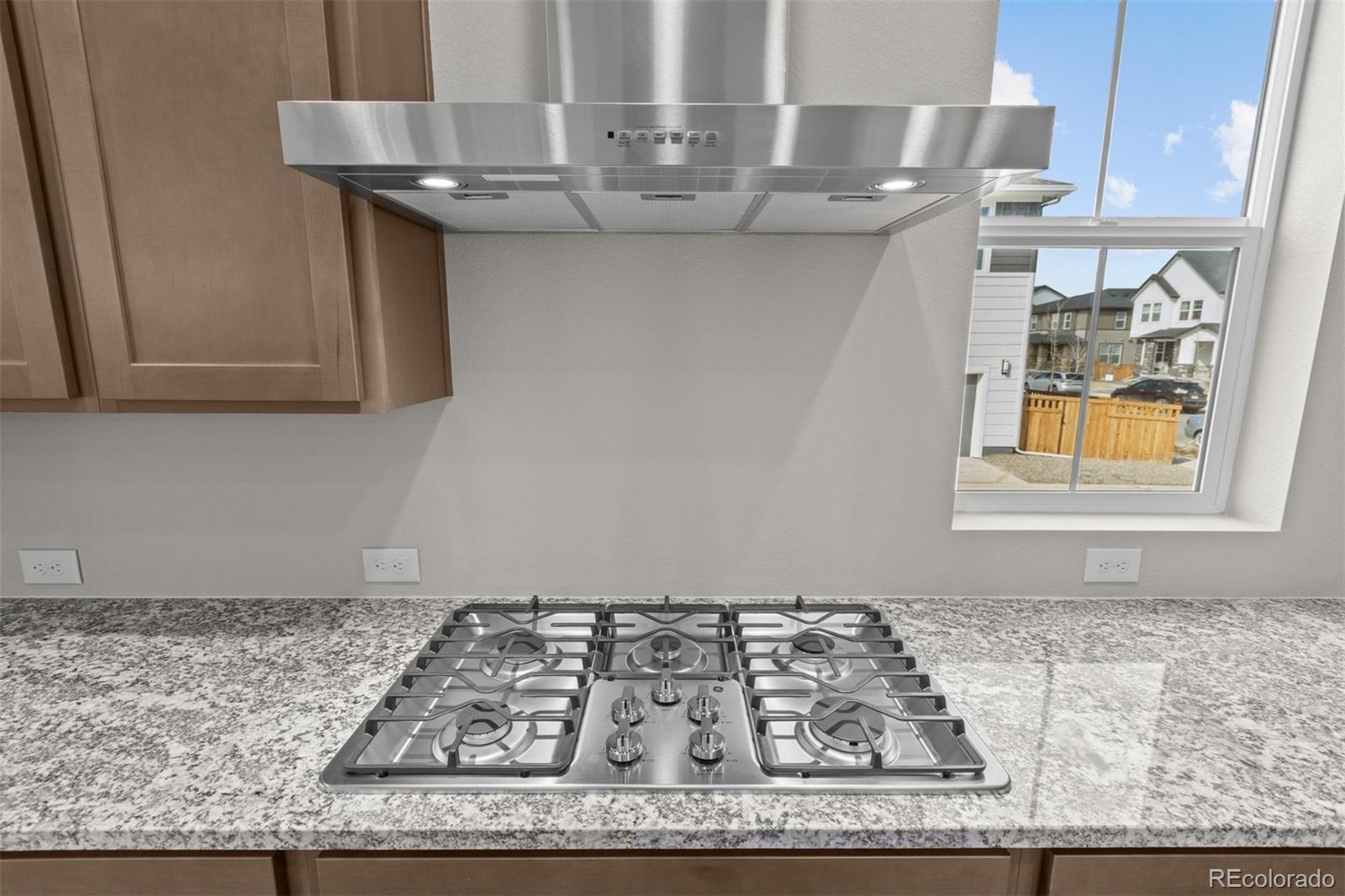 MLS Image #15 for 21202 e 63rd drive,aurora, Colorado