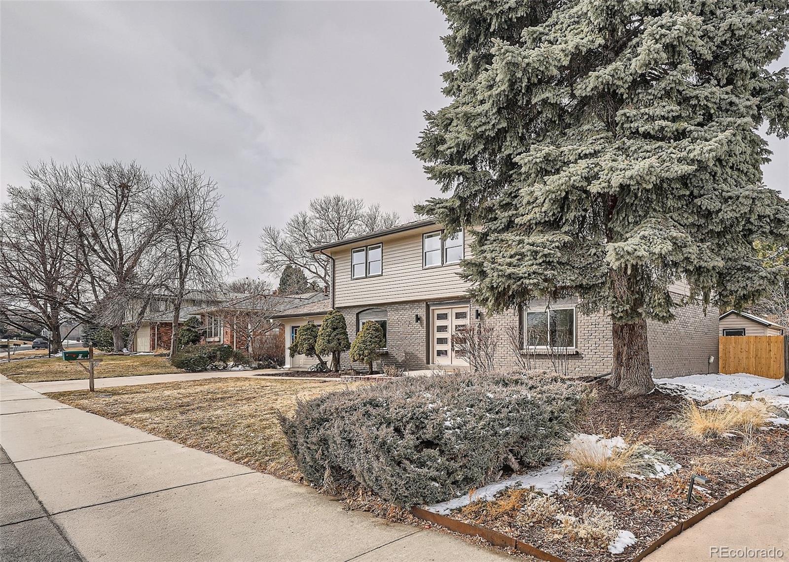 MLS Image #2 for 4055 s niagara way,denver, Colorado