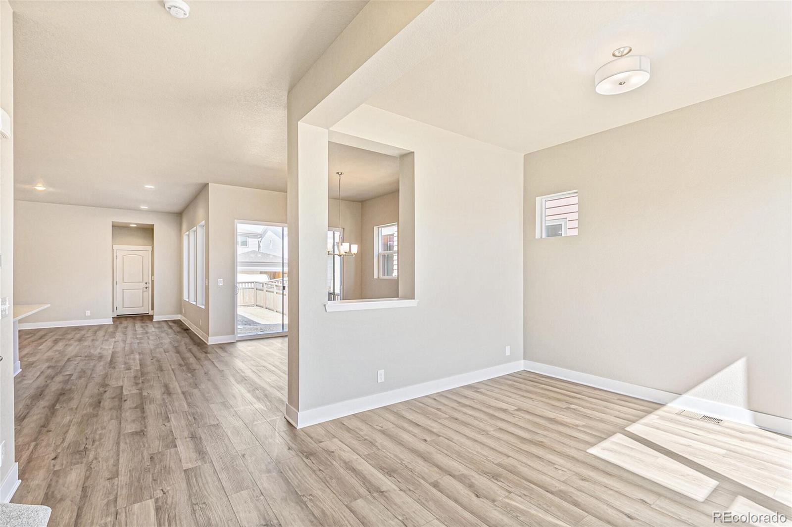 MLS Image #20 for 21278 e 63rd drive,aurora, Colorado