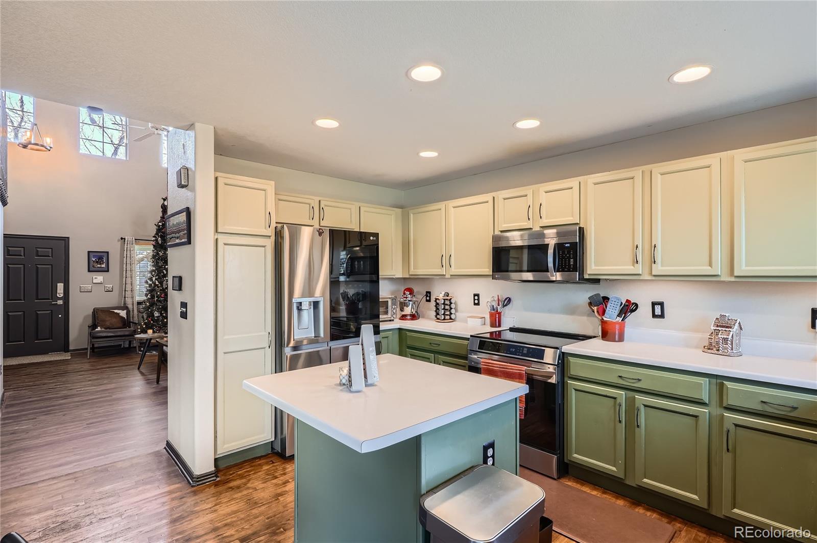 MLS Image #14 for 1162 s chester court,denver, Colorado