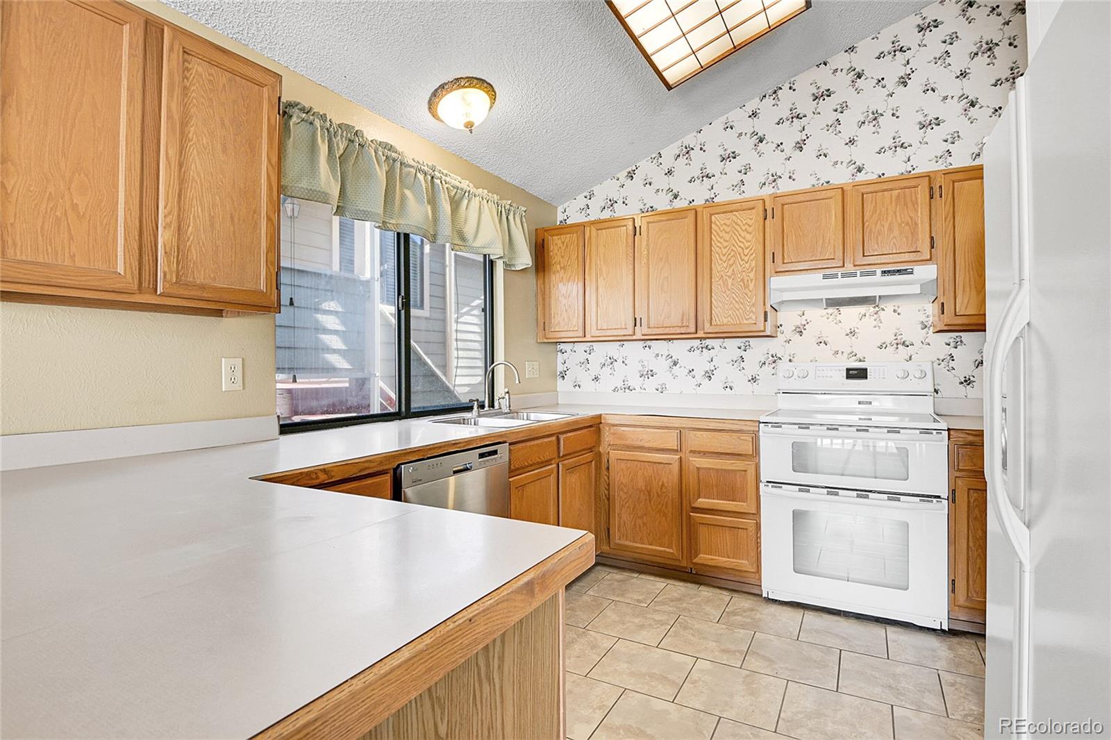 MLS Image #11 for 10475 w 82nd place,arvada, Colorado