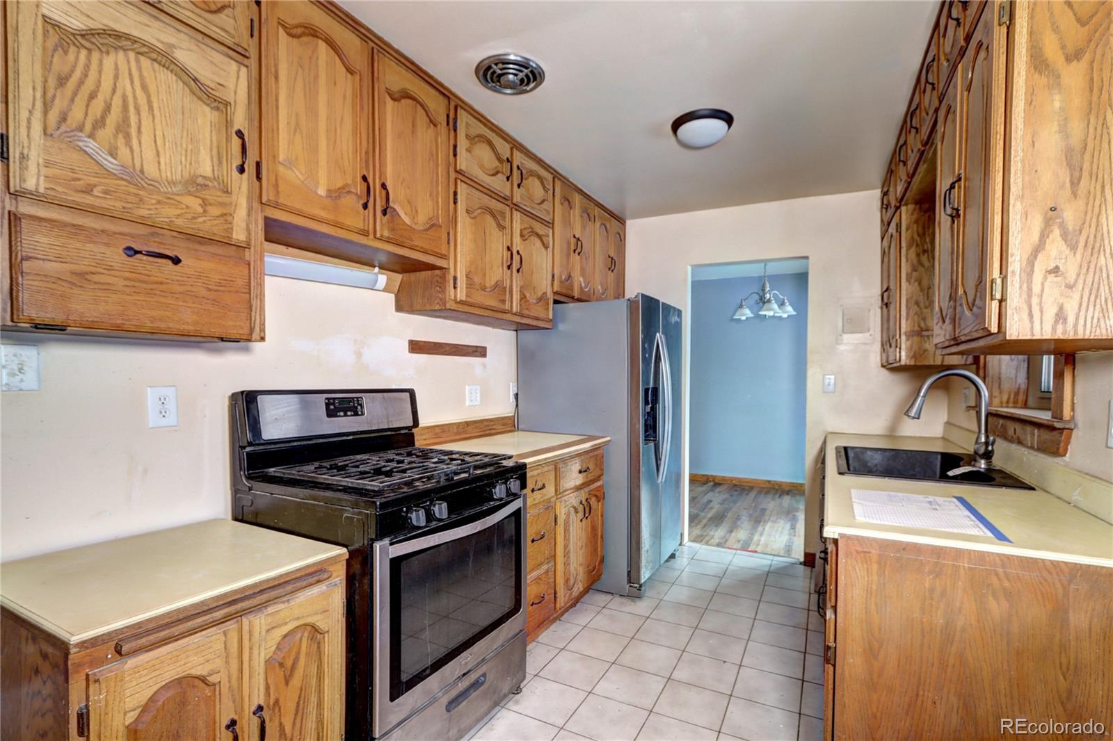 MLS Image #13 for 8631  faraday street,denver, Colorado