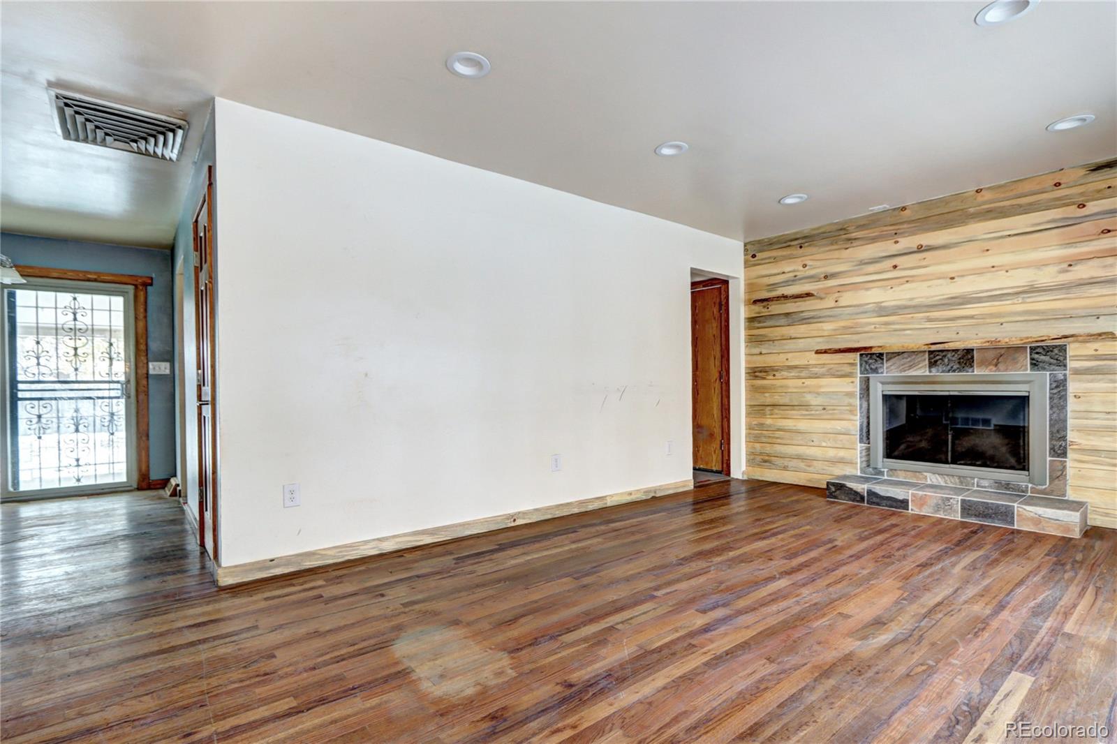 MLS Image #3 for 8631  faraday street,denver, Colorado