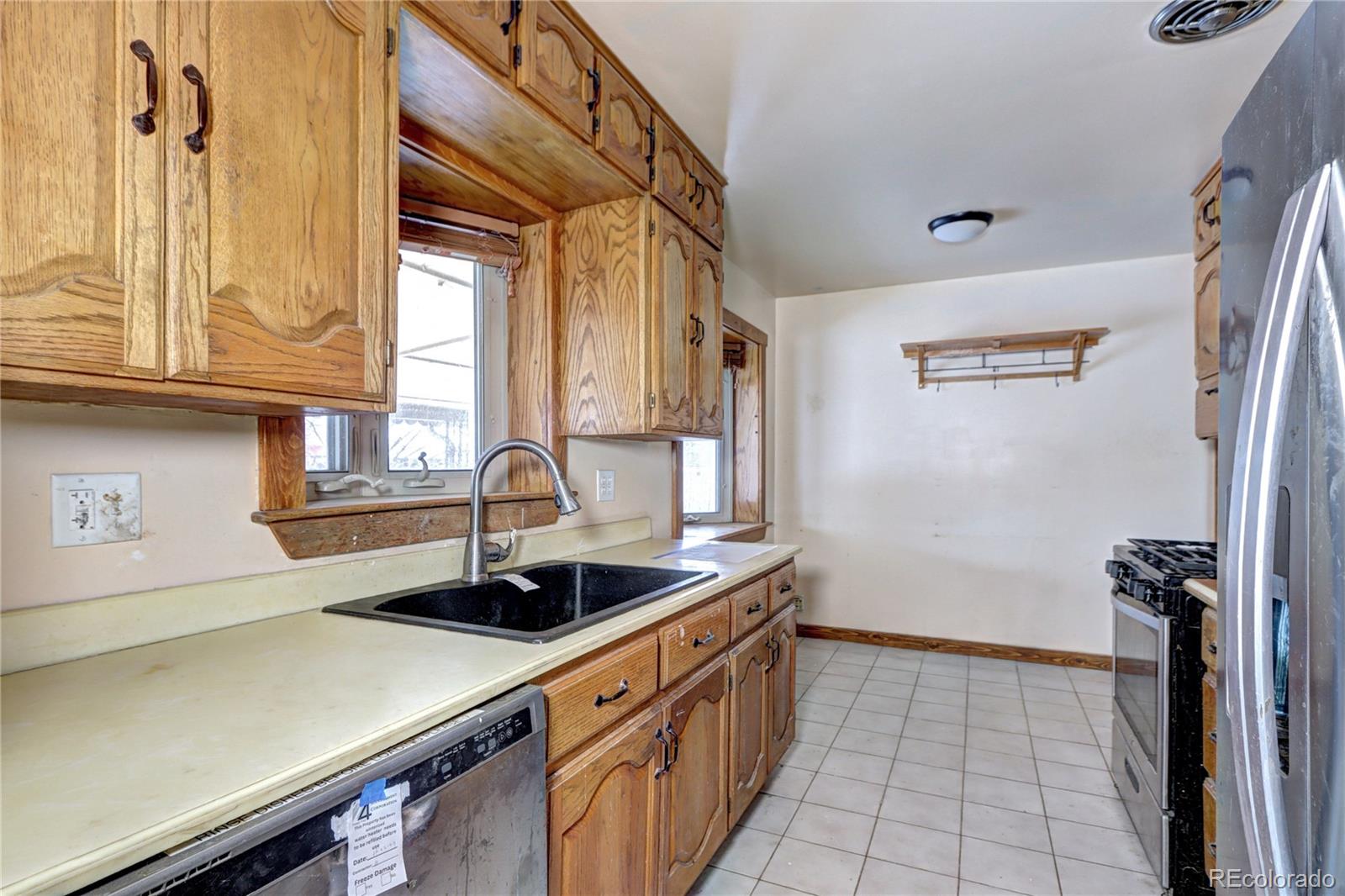 MLS Image #9 for 8631  faraday street,denver, Colorado