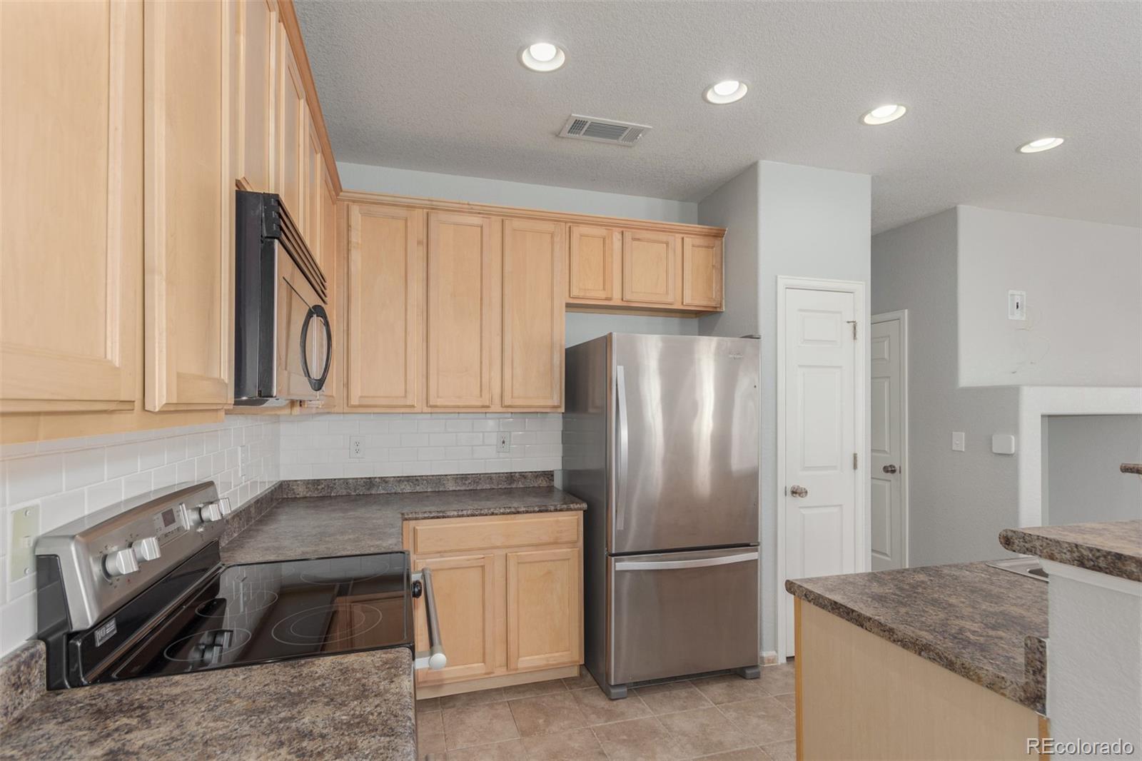 MLS Image #13 for 13043  grant circle,thornton, Colorado