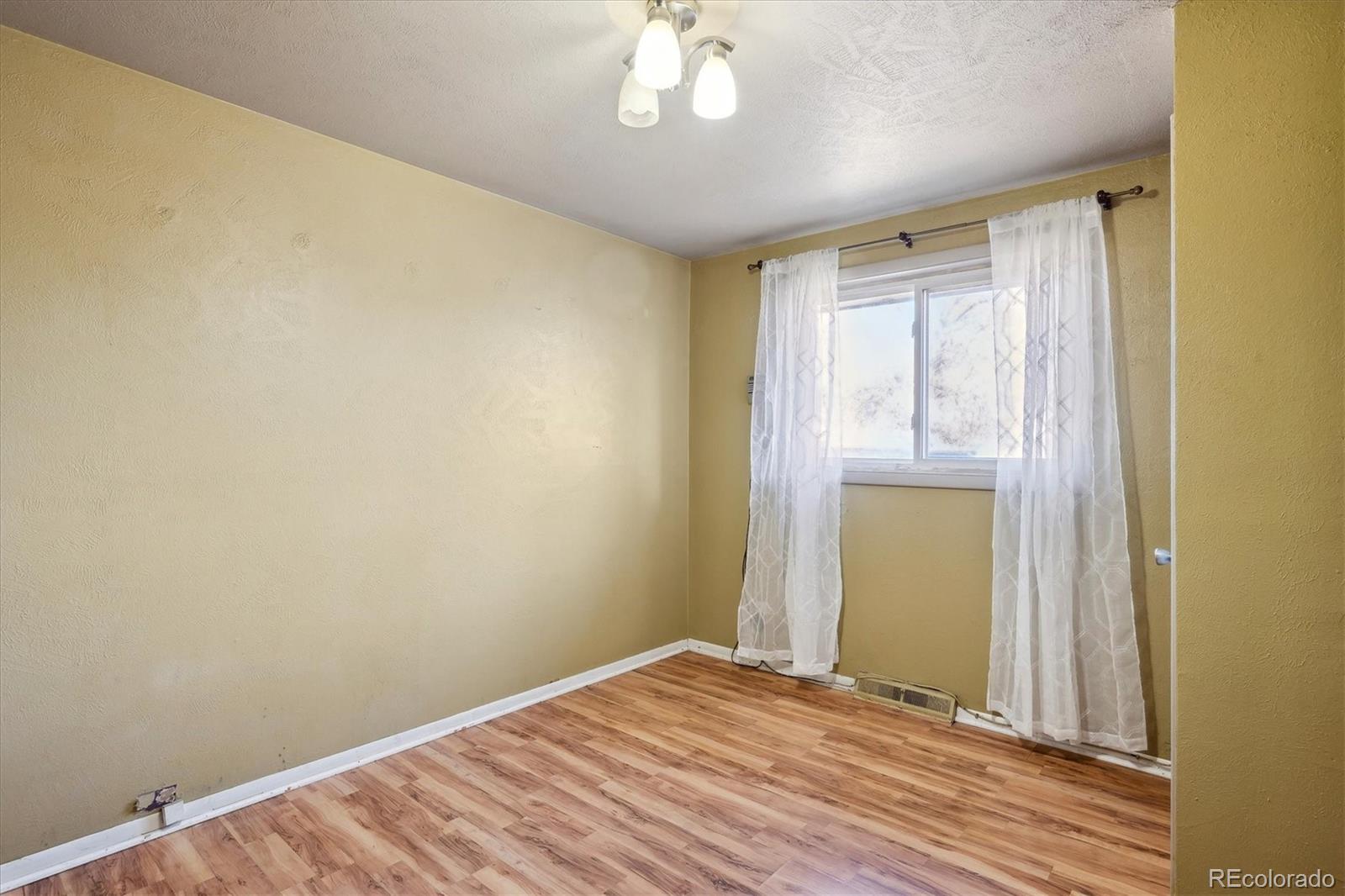 MLS Image #10 for 3765 s hazel court,englewood, Colorado