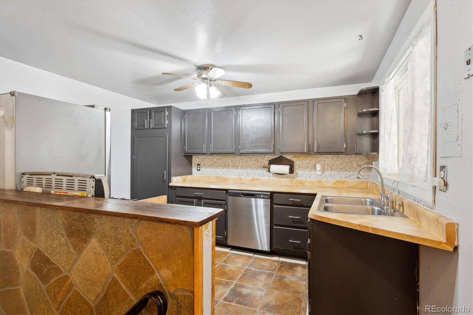 MLS Image #6 for 3765 s hazel court,englewood, Colorado