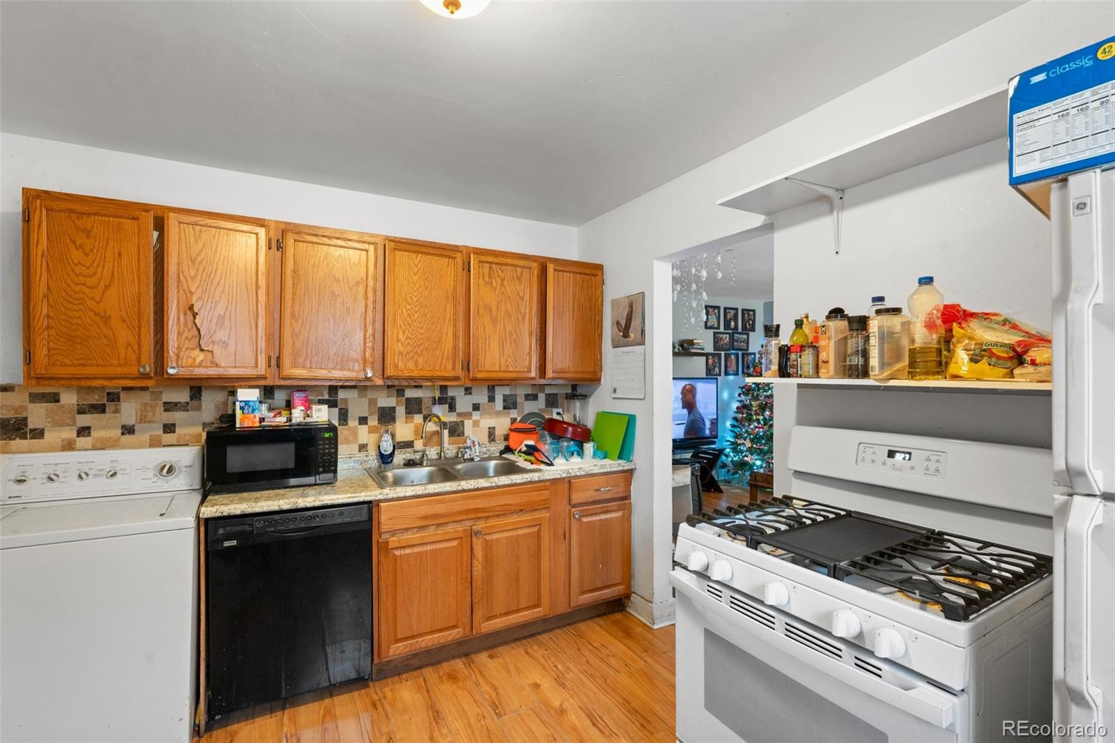 MLS Image #36 for 2229 s bannock street,denver, Colorado