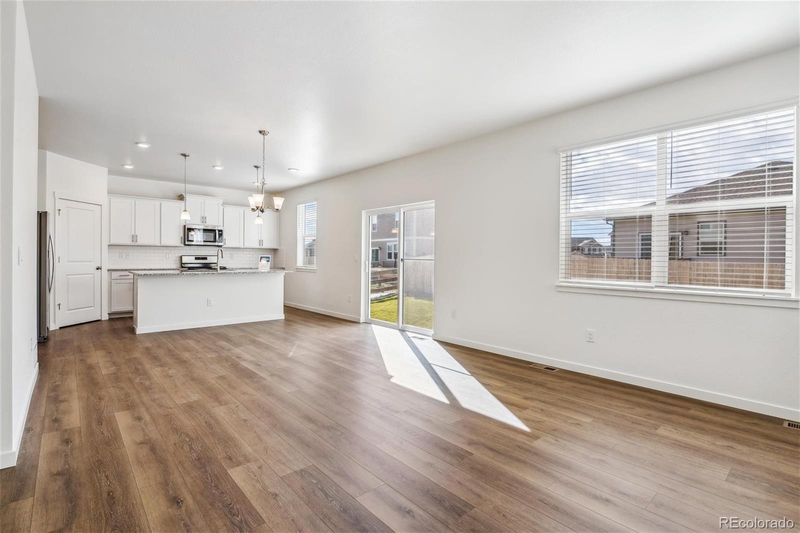 MLS Image #10 for 13461  valentia street,thornton, Colorado