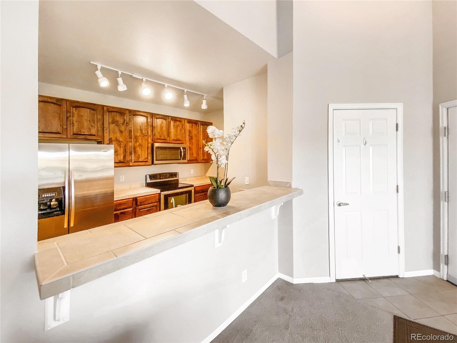 MLS Image #3 for 9481 e mansfield avenue,aurora, Colorado