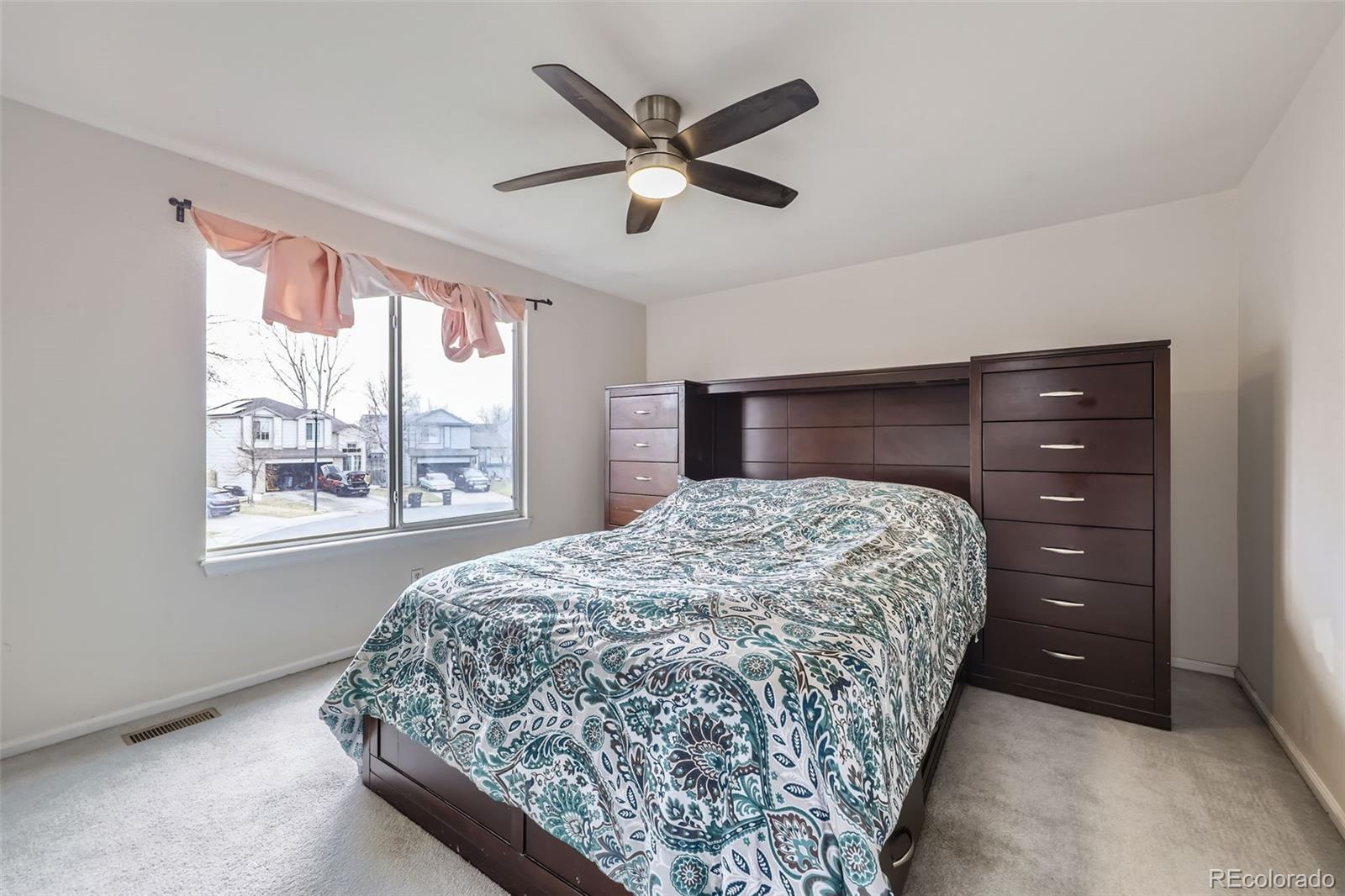 MLS Image #12 for 19372 e 41st avenue,denver, Colorado