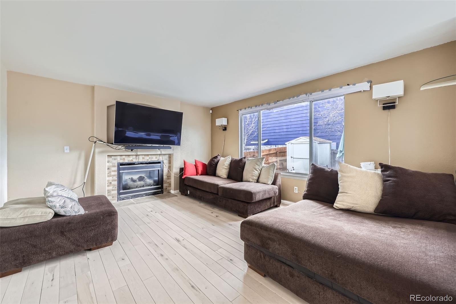 MLS Image #8 for 19372 e 41st avenue,denver, Colorado
