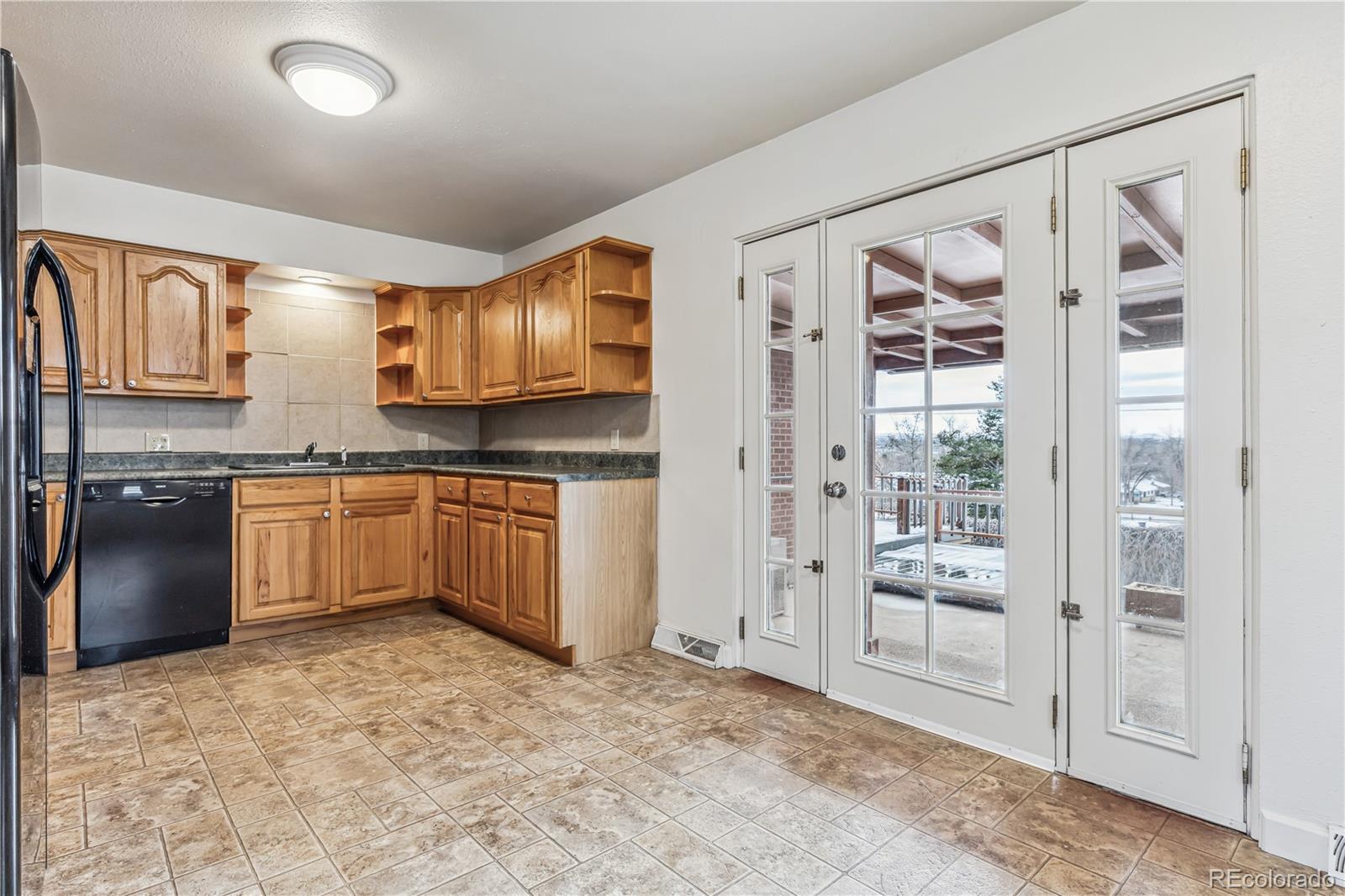 MLS Image #15 for 3520 w dill road,englewood, Colorado