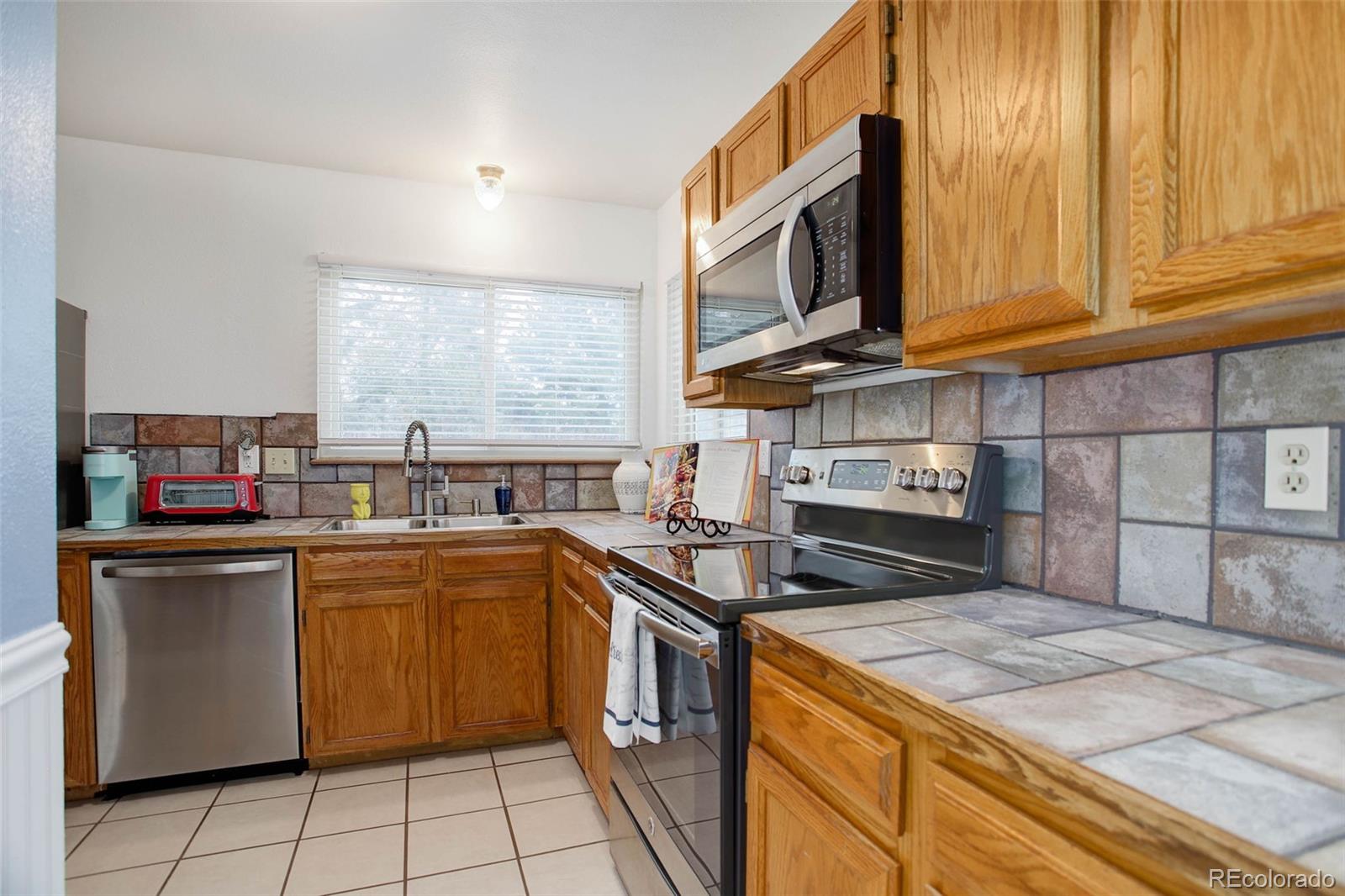 MLS Image #11 for 10279 w fair avenue e,littleton, Colorado