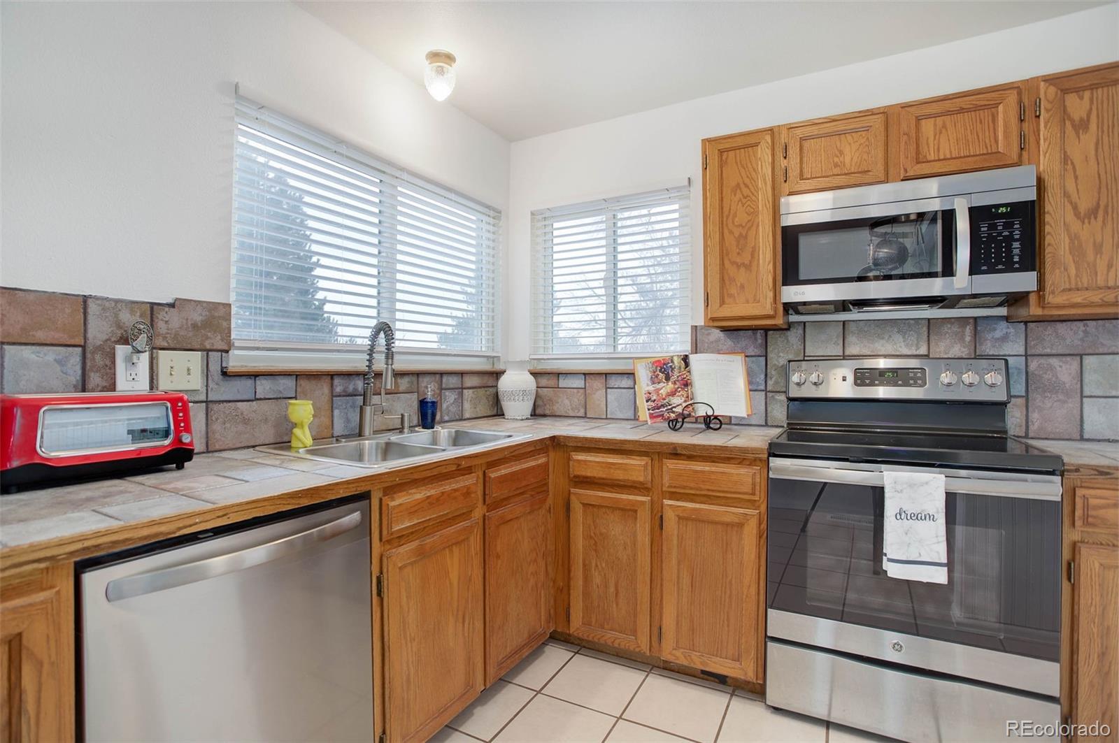 MLS Image #9 for 10279 w fair avenue e,littleton, Colorado