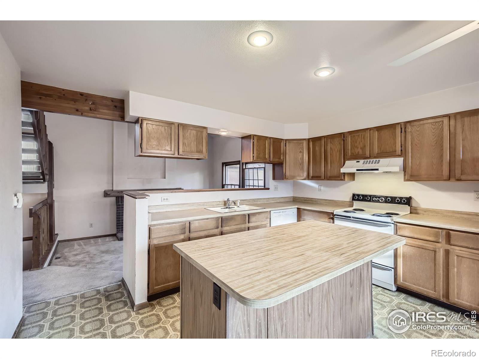 MLS Image #2 for 4142  snow ridge circle,fort collins, Colorado