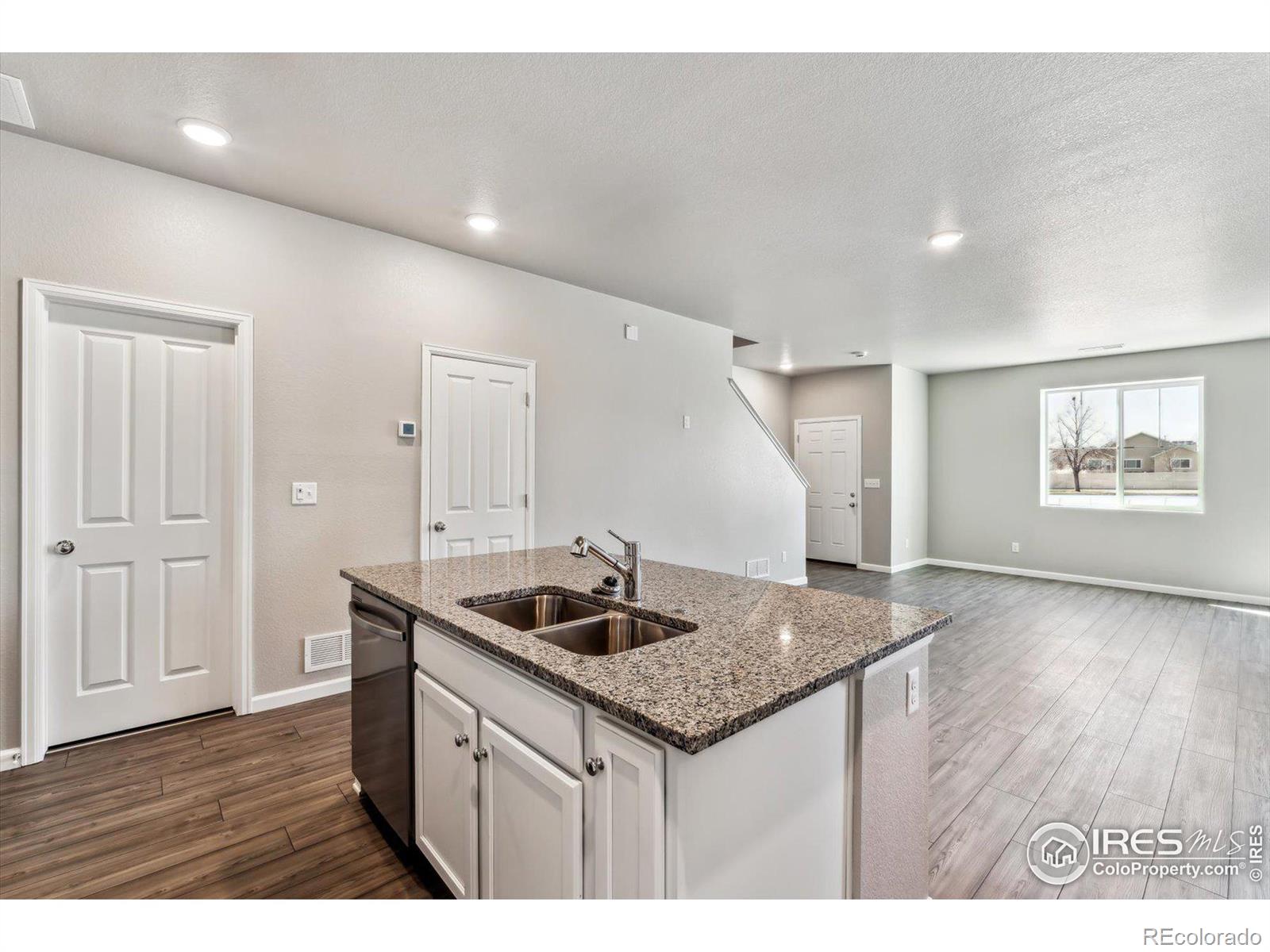 MLS Image #2 for 284  scaup lane,johnstown, Colorado