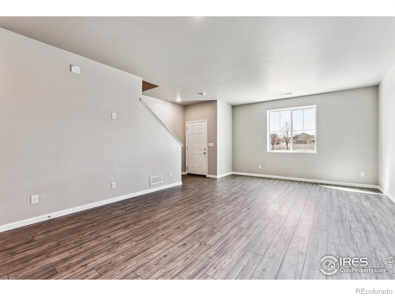 MLS Image #4 for 284  scaup lane,johnstown, Colorado
