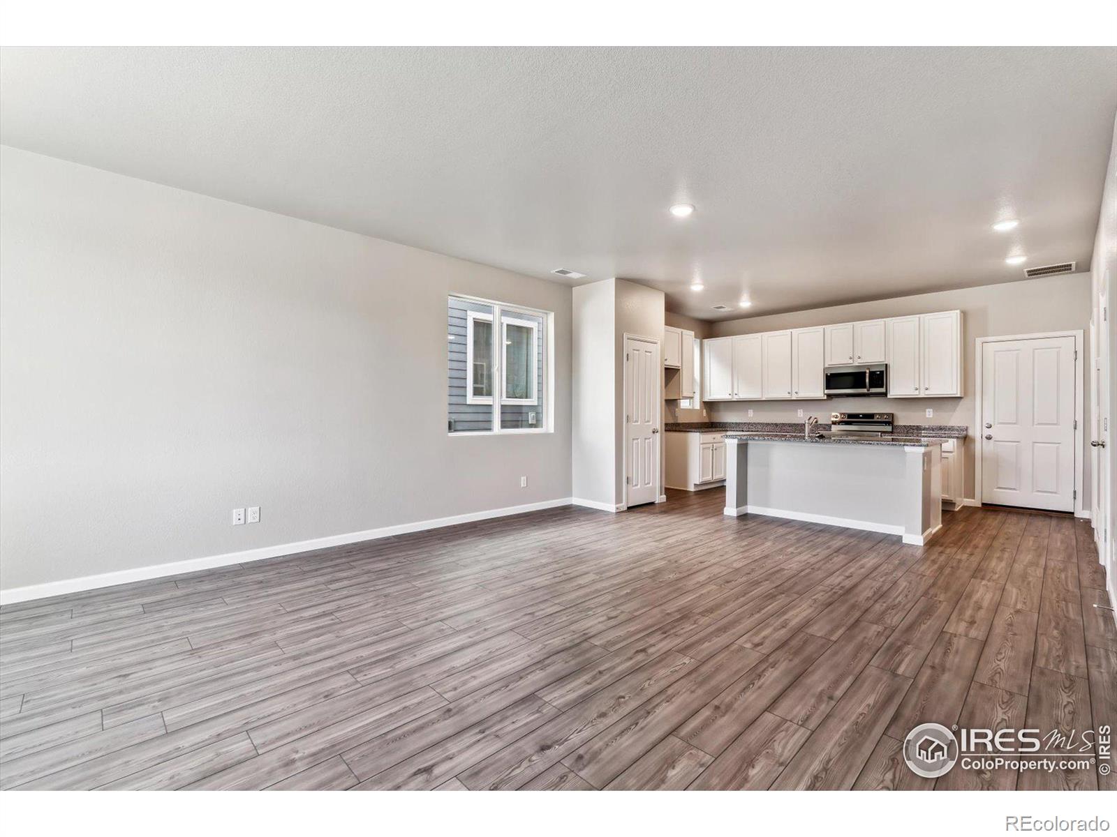 MLS Image #5 for 284  scaup lane,johnstown, Colorado
