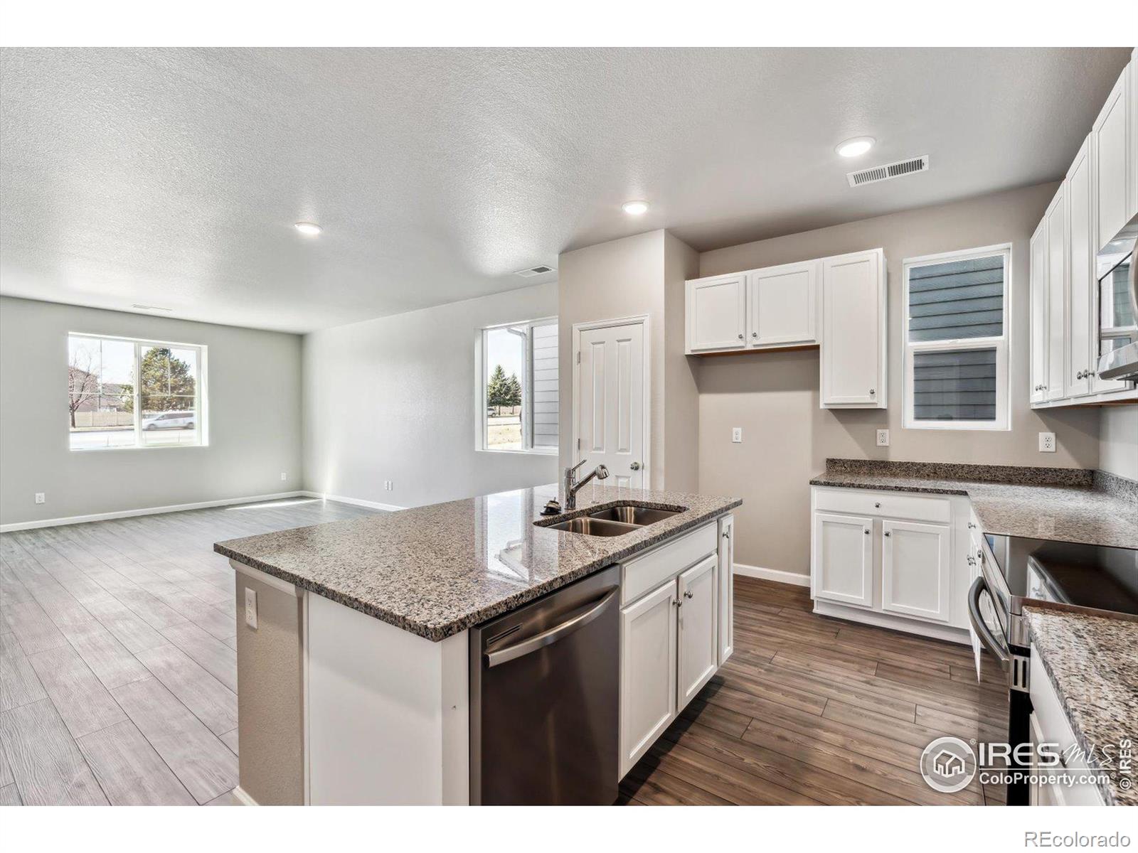 MLS Image #7 for 284  scaup lane,johnstown, Colorado