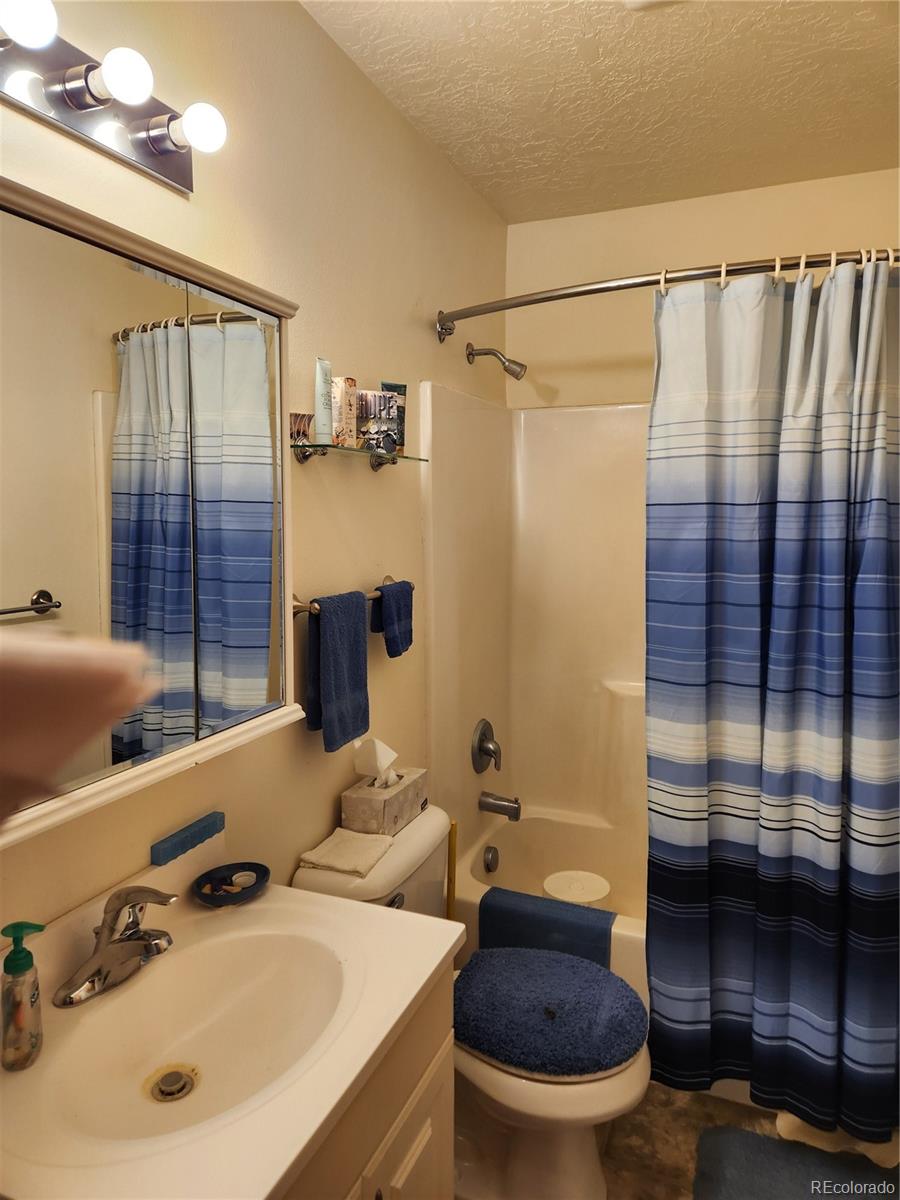 MLS Image #13 for 18886  mountainview boulevard,albany, Colorado