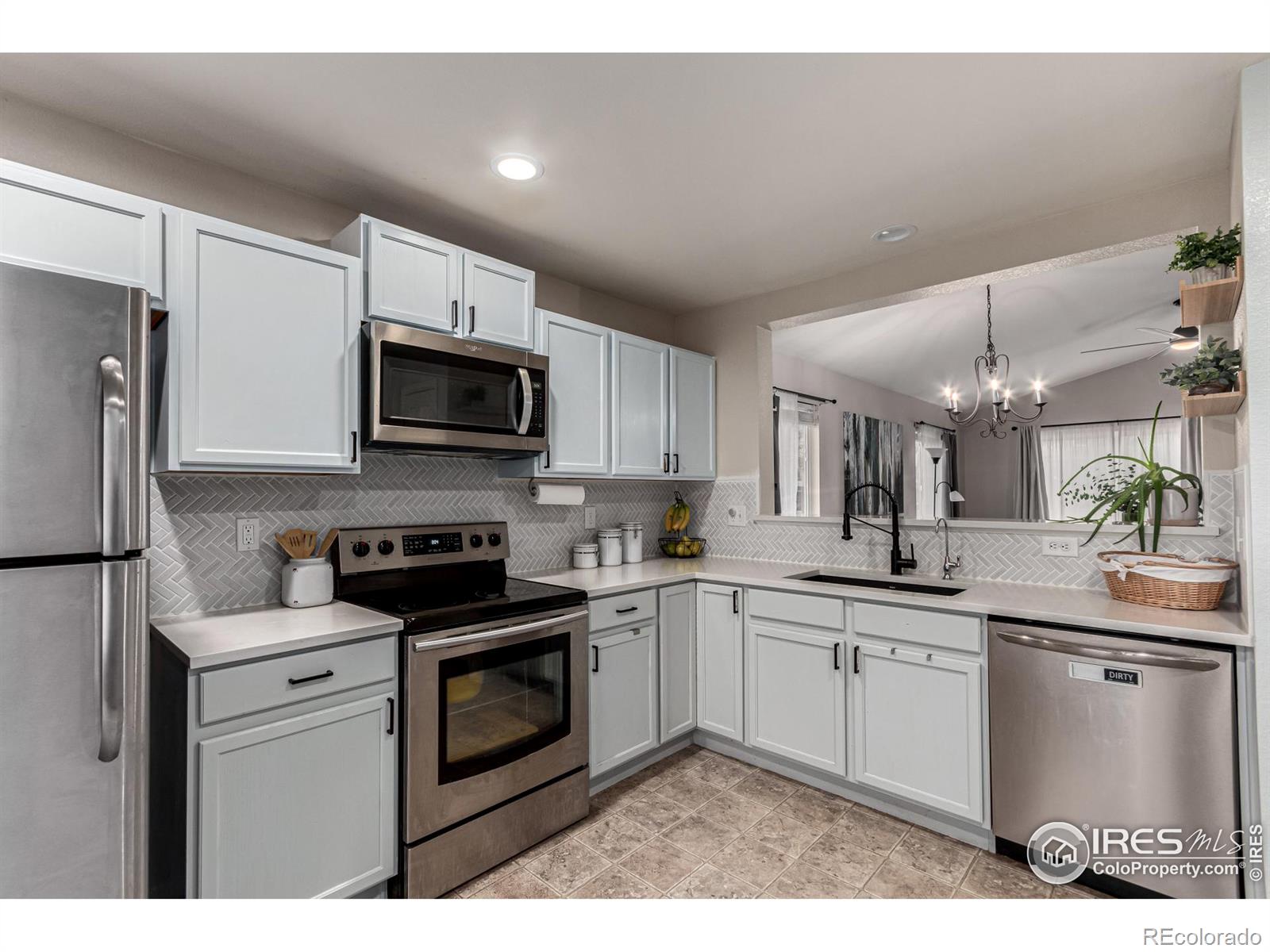 MLS Image #10 for 11353  jersey way,thornton, Colorado