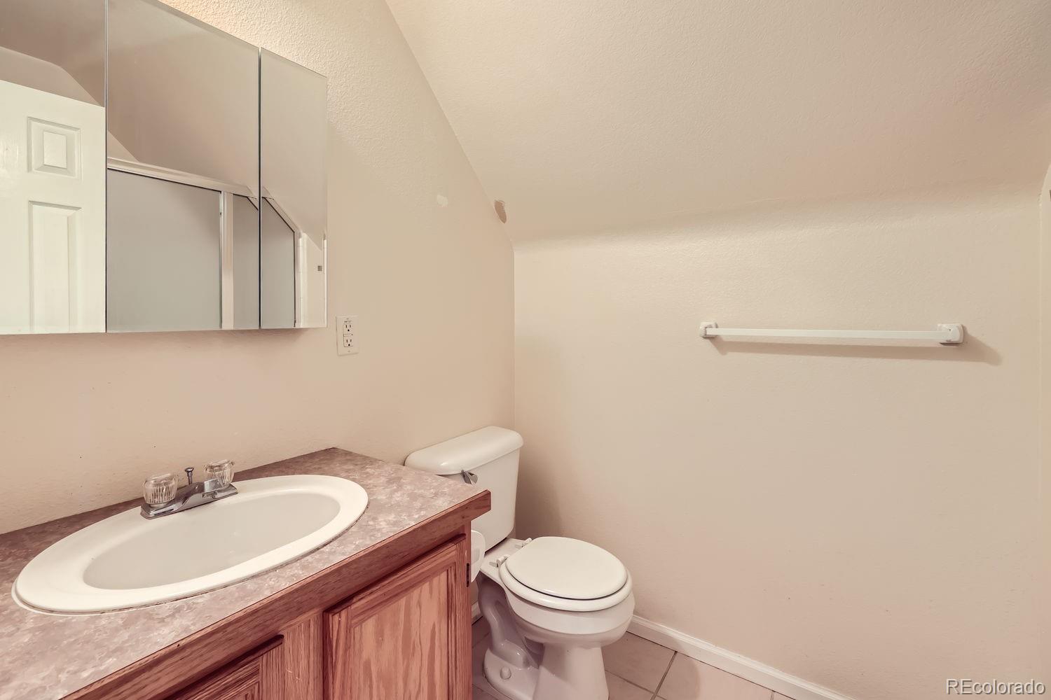 MLS Image #18 for 2256 s dexter street,denver, Colorado